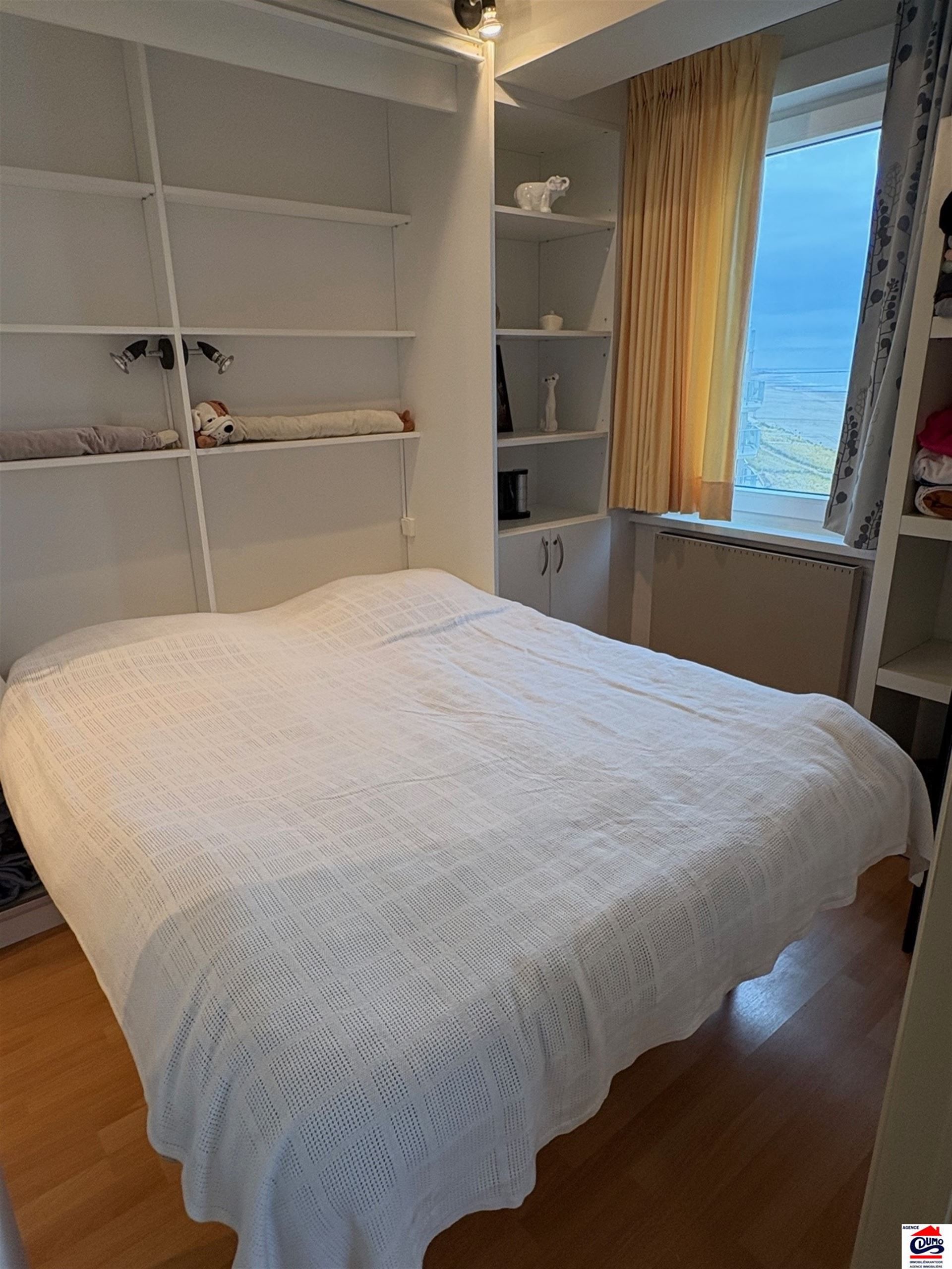 Gemeubeld appartement met 1 slaapkamer op de Zeedijk foto 19