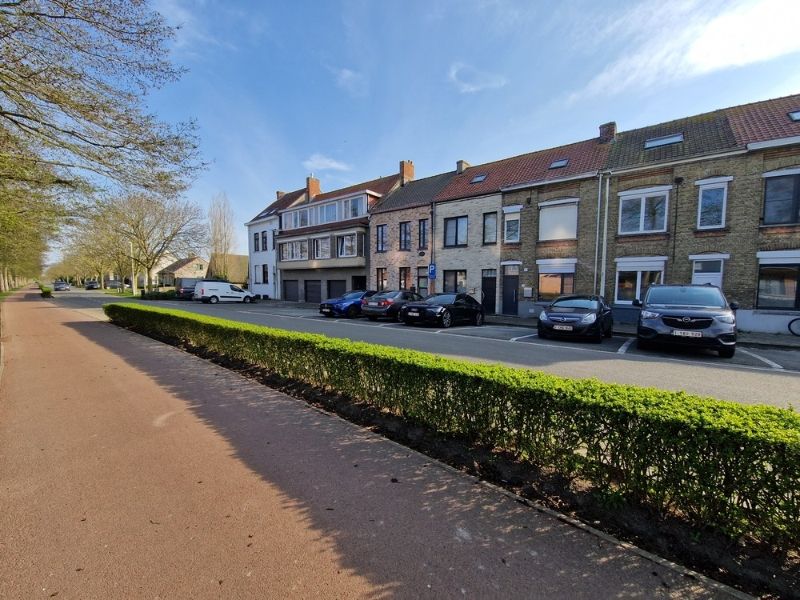 Charmante rijwoning in hartje Nieuwpoort foto 2