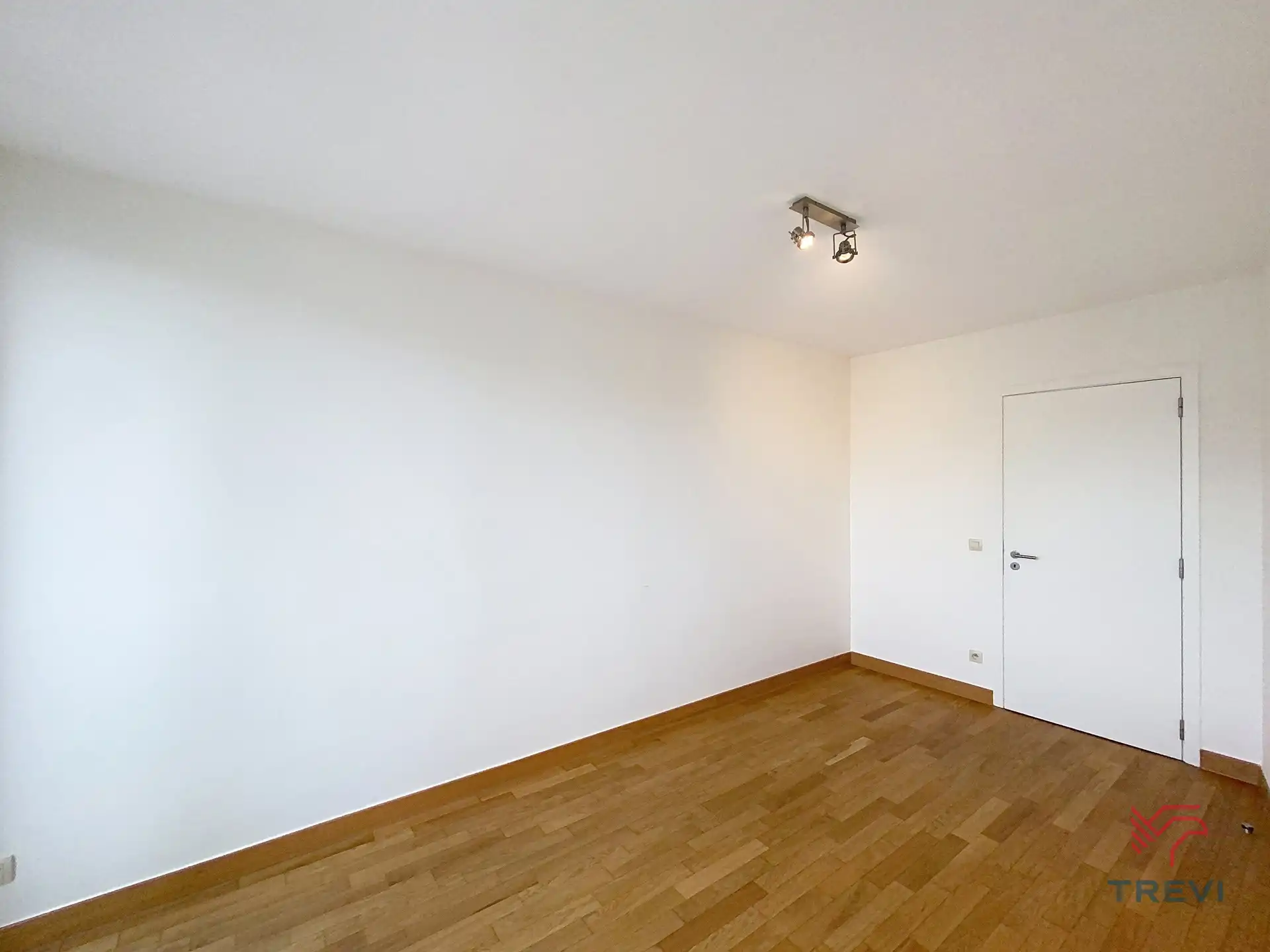 2 SLAAPKAMER APPARTEMENT IN HET CENTRUM VAN BRUSSEL foto 9