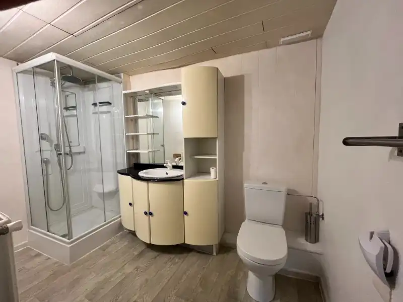 1 slaapkamer appartement in het centrum! foto 8