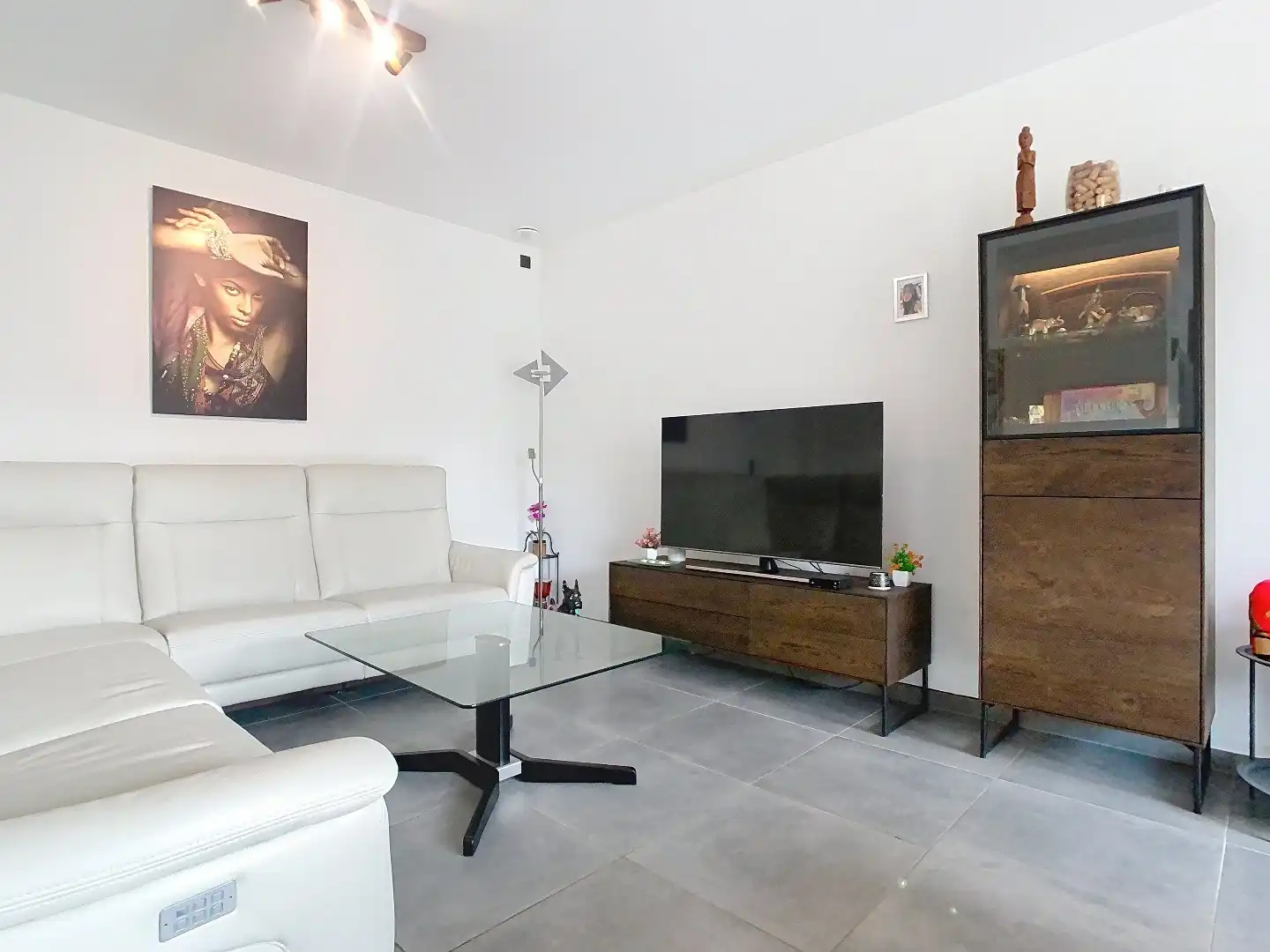 Recent gelijkvloers appartement met tuin, 2 slaapkamers en dressing foto 5