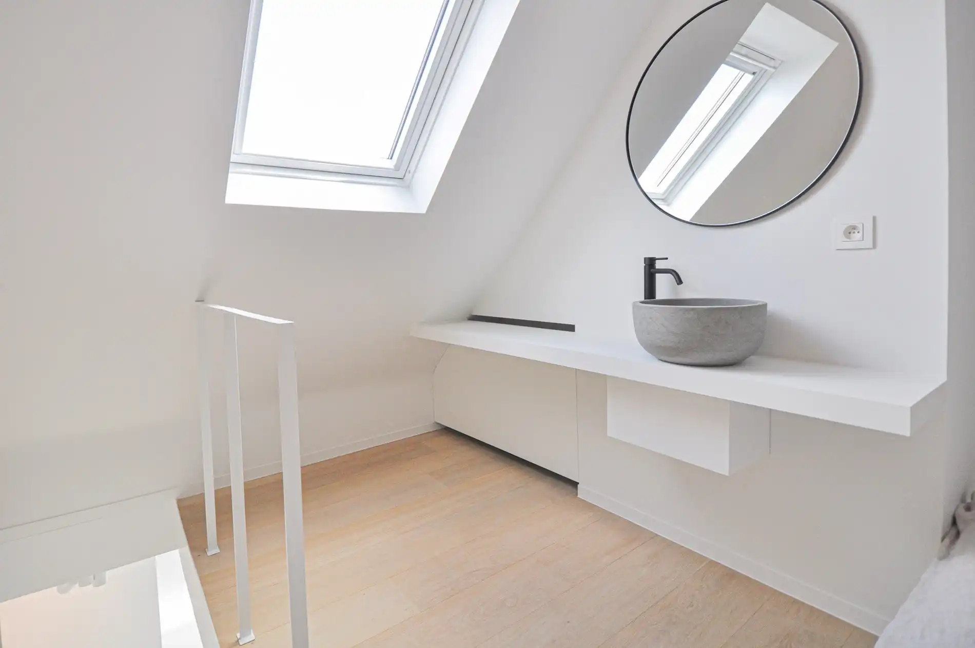 Volledig gerenoveerd appartement met een ruim zonneterras. foto 33