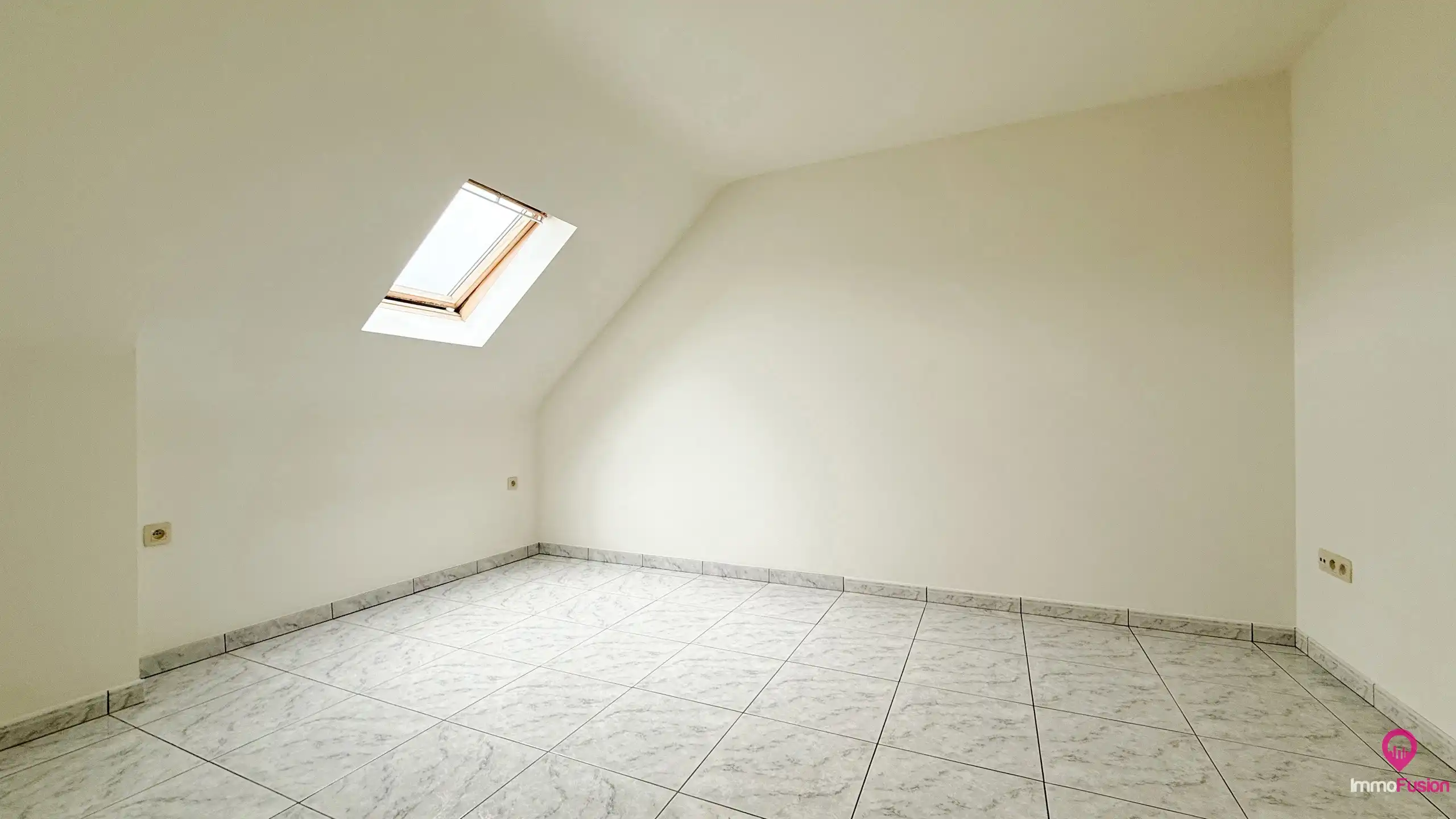 Ruim en lichtrijk duplex appartement met 3 slpk en dakterras foto 24