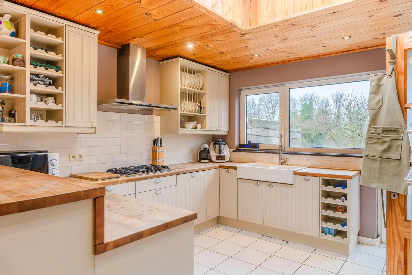 Instapklare woning met mooie tuin foto 16