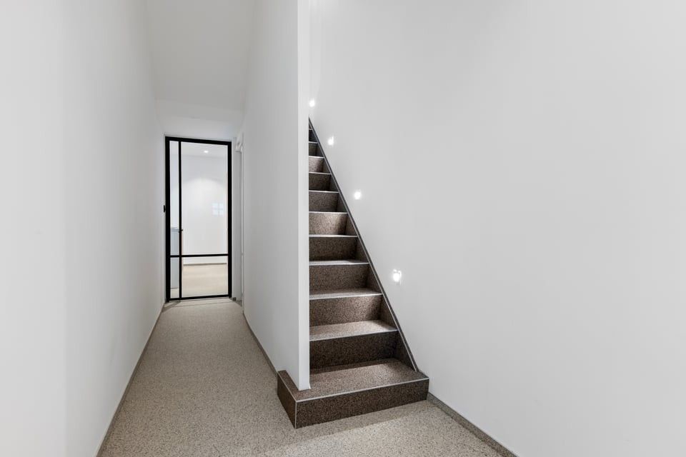 PRACHTIG GERENOVEERDE HERENWONING MET 3 SLPKS OP CENTRALE LIGGING foto 4