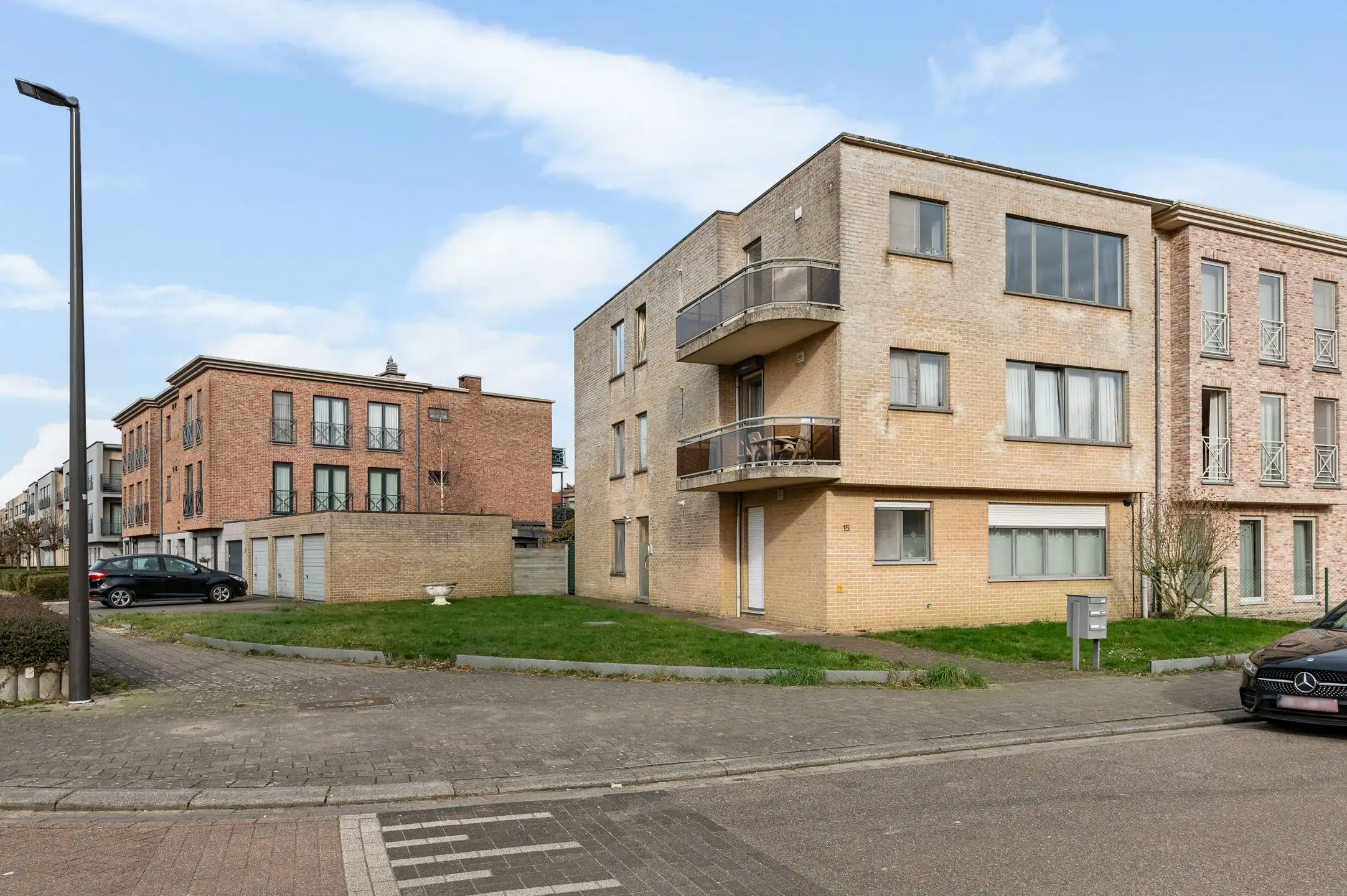 Ruim 3-slaapkamerappartement met terras en garage in het centrum van Wommelgem! foto 19