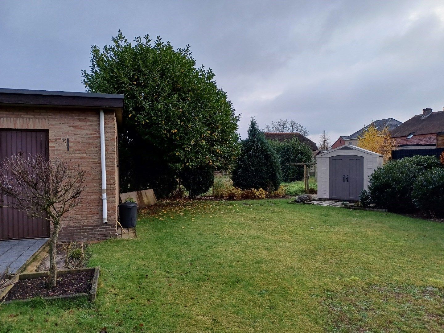 Rustig gelegen bungalow-woning met 2 slaapkamers foto 12
