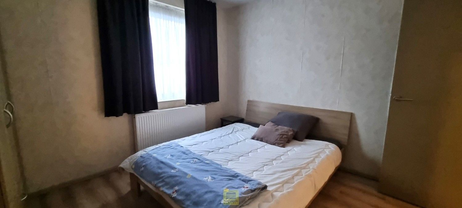 Recent appartement met 2 slaapkamers én autostaanplaats nabij station! foto 9