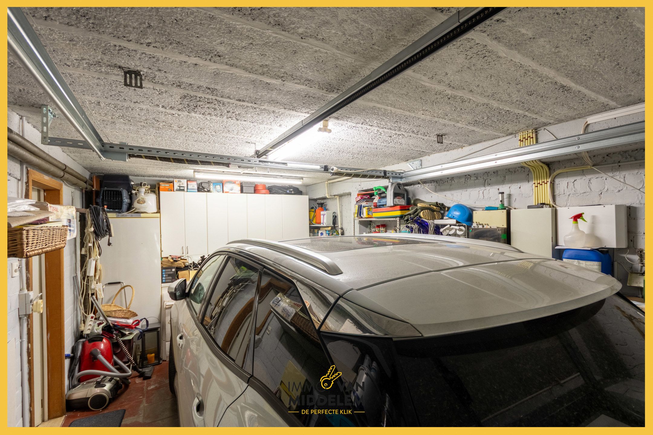 LICHTRIJKE GEZINSWONING MET 3 SLPK, BUREAU, GARAGE EN TUIN foto 25