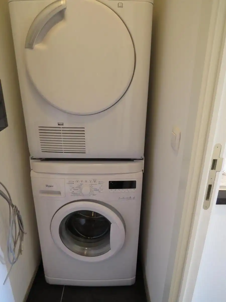 Mooi gemeubeld App. 2Kamers + groot terras! (Europese wijk)  foto 20