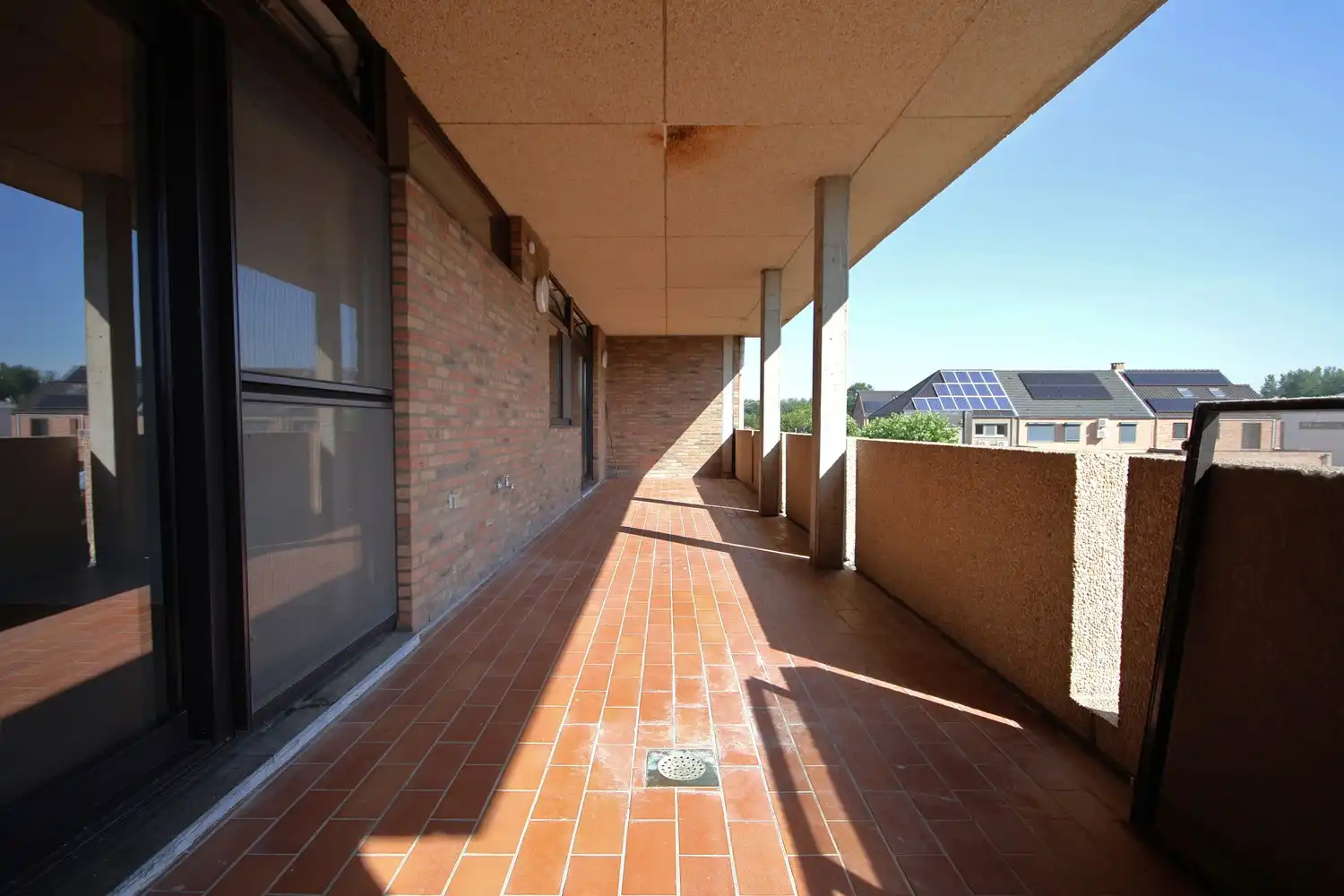 Ruim lichtrijk appartement met 3 slaapkamers en 2 terrassen foto 18