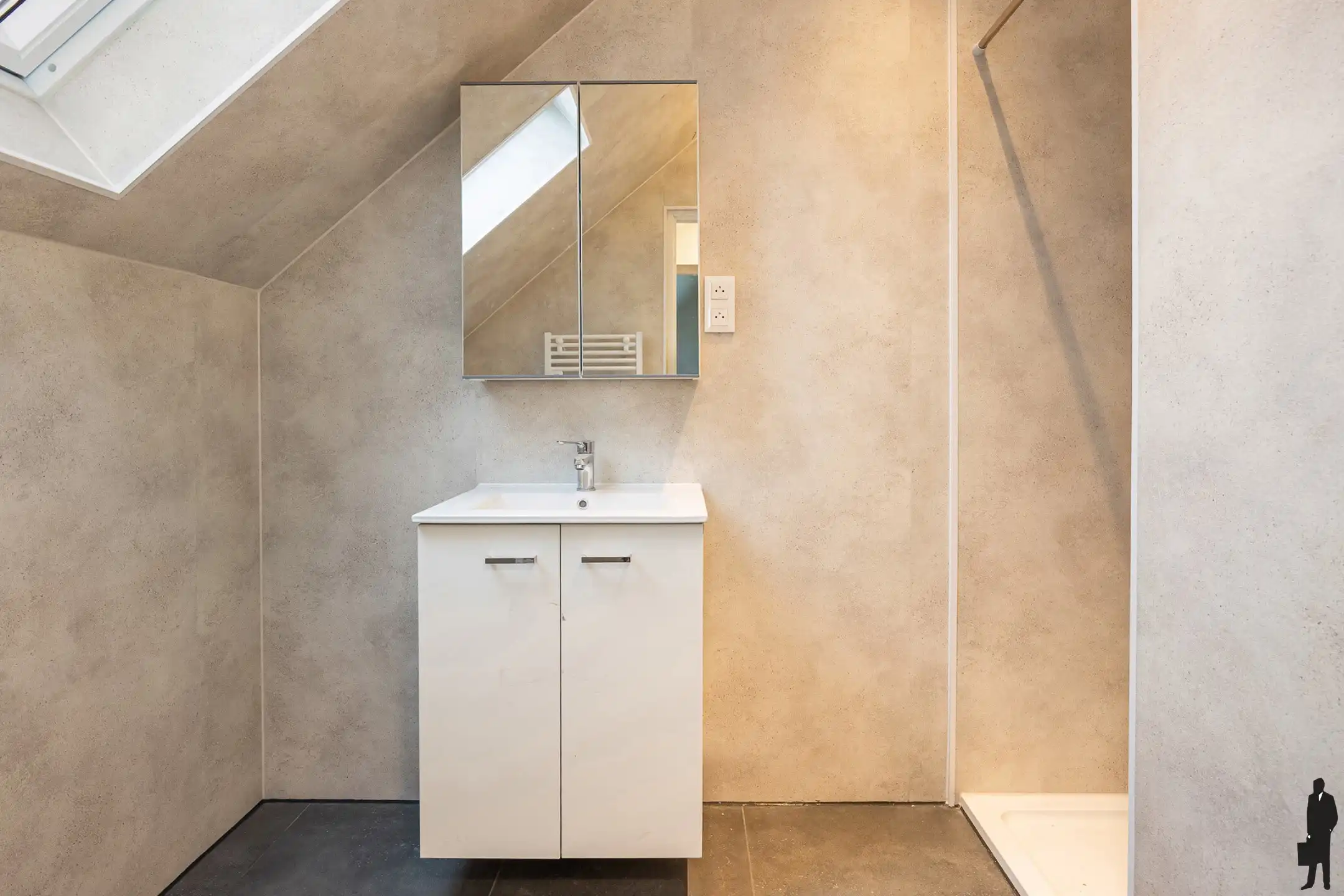 Volledig gerenoveerd stadswoning met 4 slpk en stadstuin! foto 14