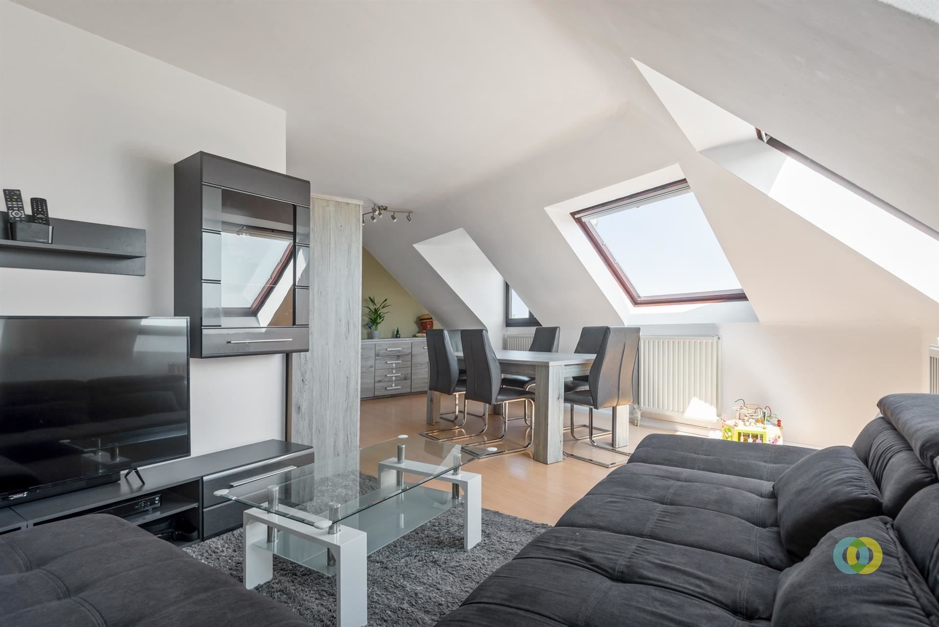 3 Slaapkamer appartement  foto {{pictureIndex}}