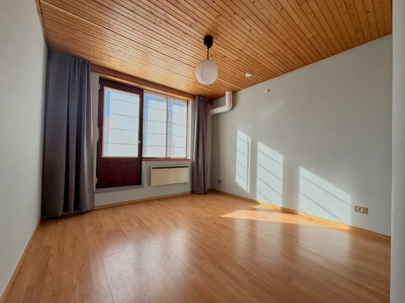 Instapklare, lichtrijke woning (4 slpks) + zonnige tuin foto 10