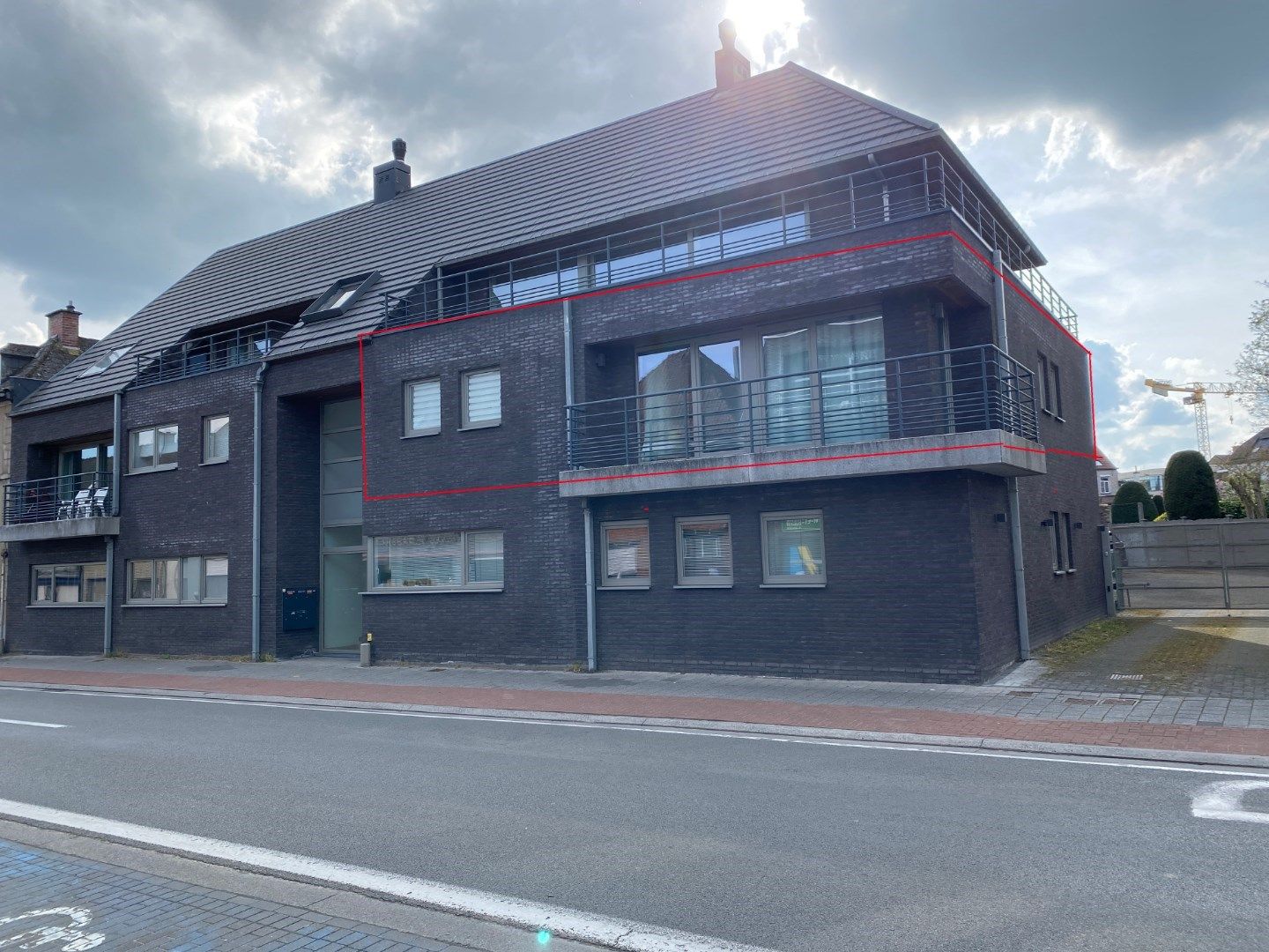Ruim appartement met 2 terrassen.  foto {{pictureIndex}}