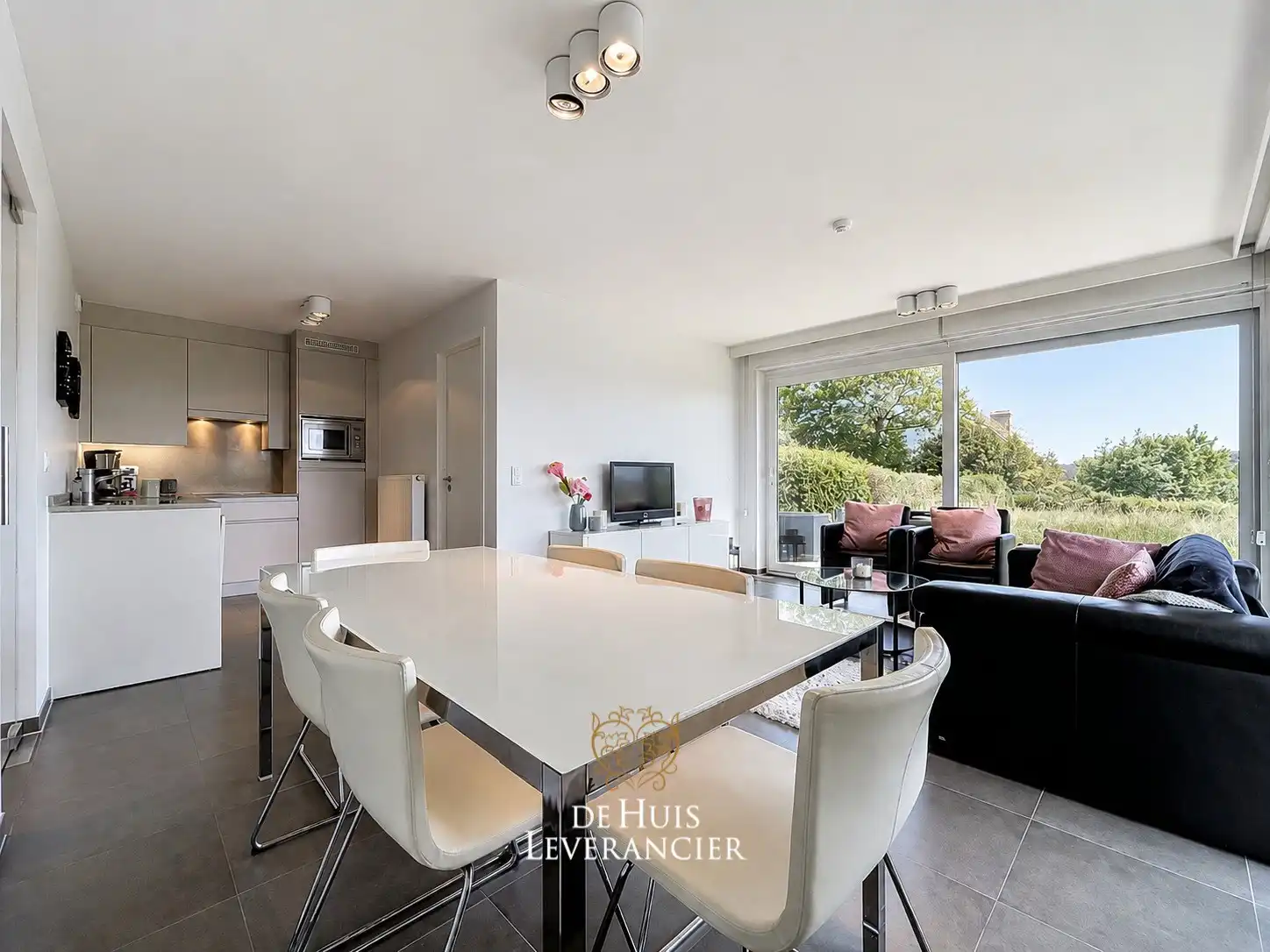 Exclusief wonen tussen de duinen – instapklaar hoekappartement met uitzonderlijk groen zonneterras foto 23