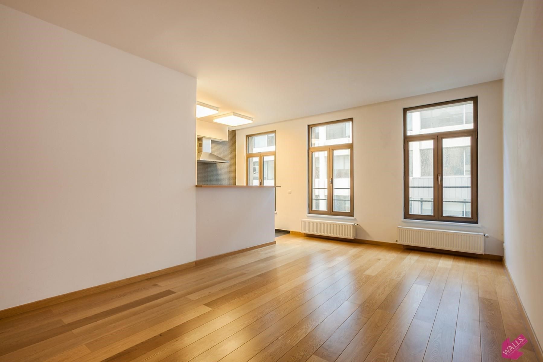 Prachtige ruime flat op topligging in de Kammenstraat foto 5