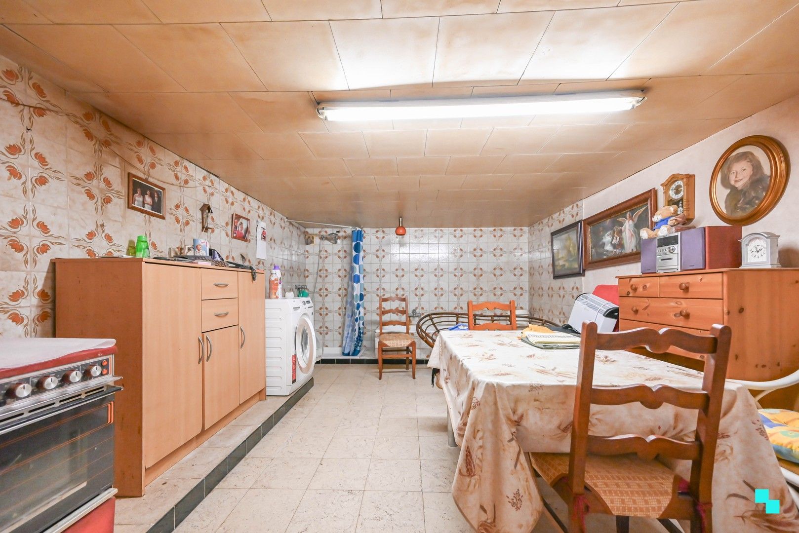 Karaktervolle woning met riante woonoppervlakte (267 m²) en tuin in Emelgem foto 15