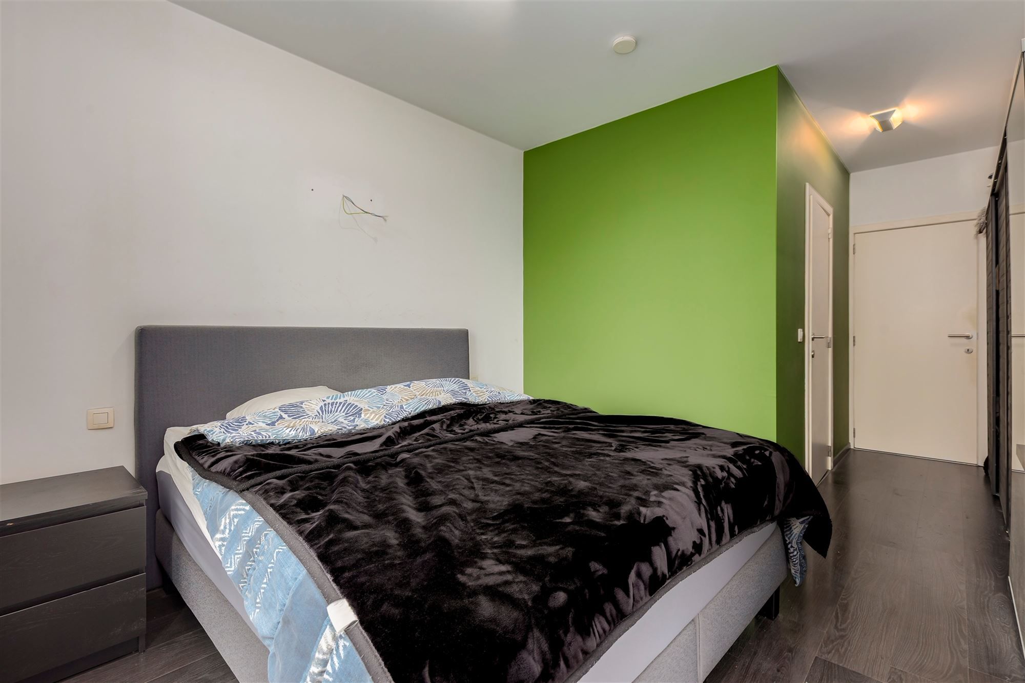 Recent 1 slpk appartement met groot terras foto 9