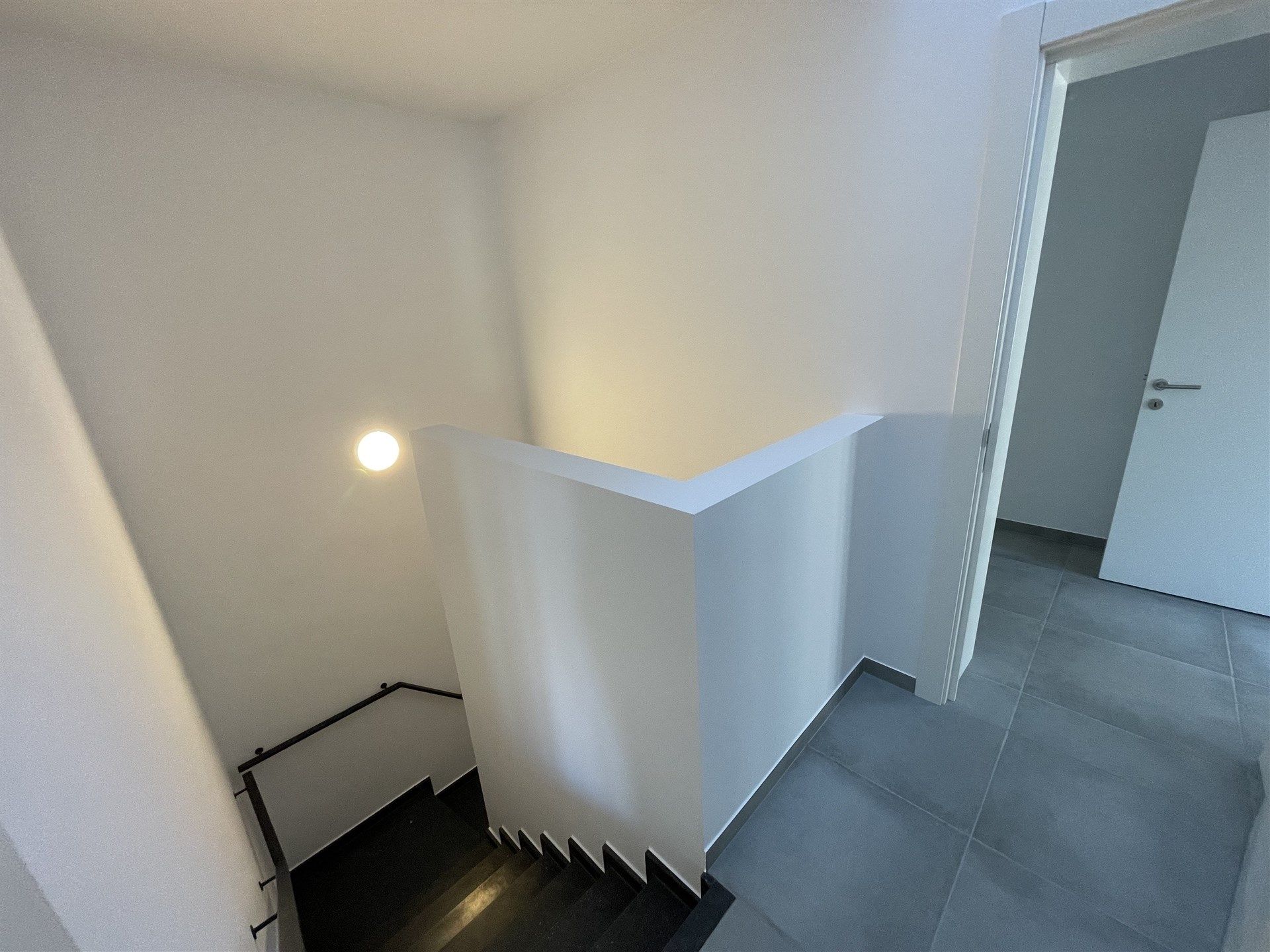 Ruim energiezuinig instapklaar duplex appartement.  foto 2