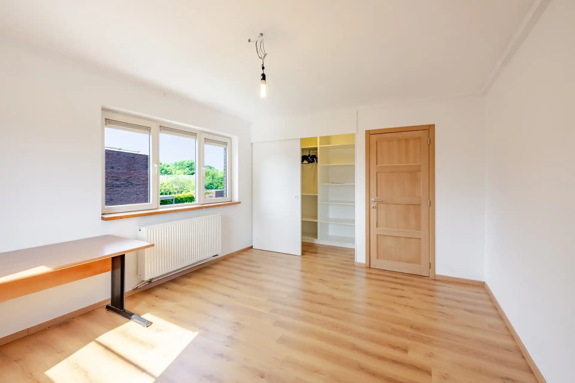 Instapklare halfopen bebouwing met 3 slaapkamers, zonnepanelen en zonnige tuin te Aalst foto 20