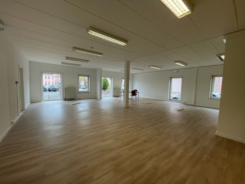 218m² gelijkvloerse kantoorruimte te huur in het Maaltecenter (Blok C) foto 6