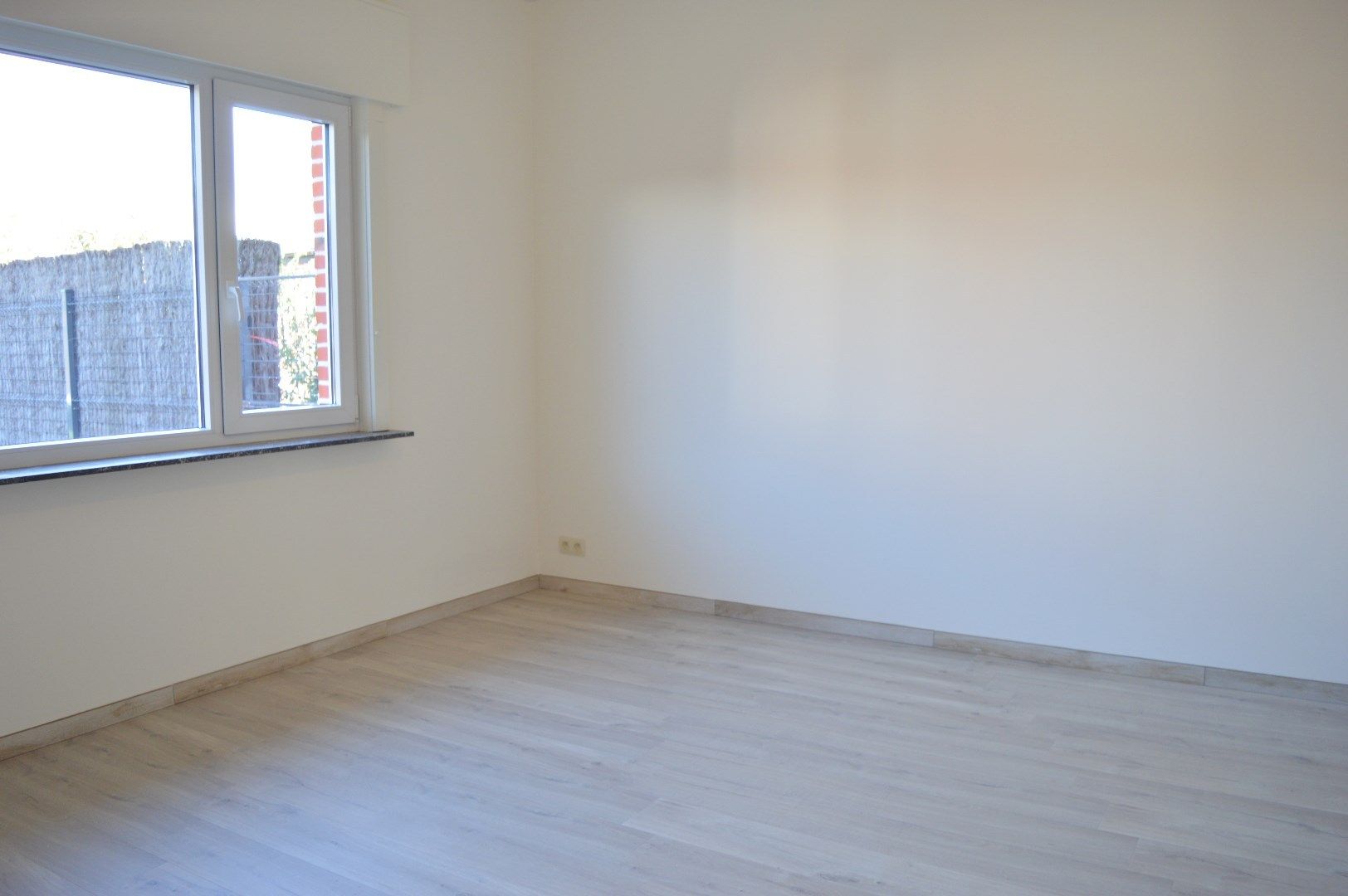 Gerenoveerde woning met 3 slaapkamers en landelijk uitzicht  foto 8