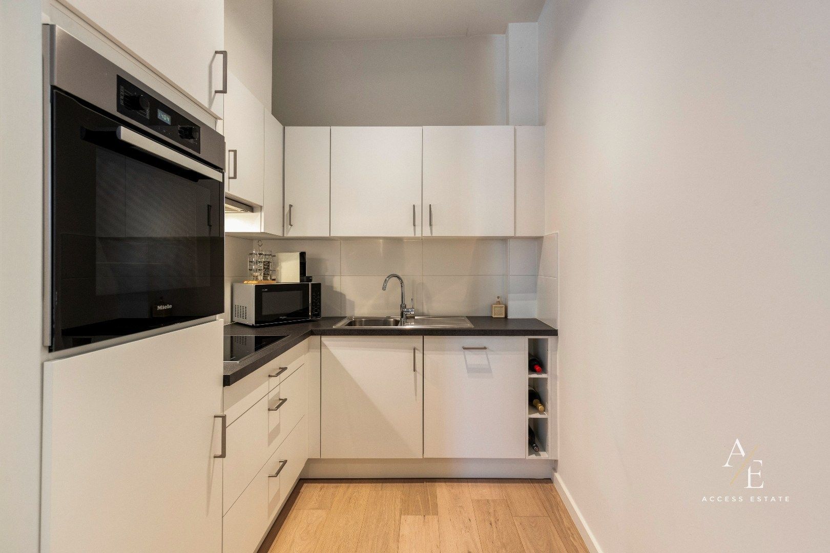 KNOKKE/DUINBERGEN-Gelijkvloers appartement met garage! foto 7