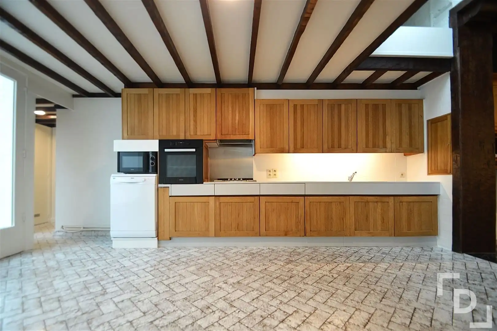 "Gerenoveerde stadswoning in het centrum van Poperinge" foto 5