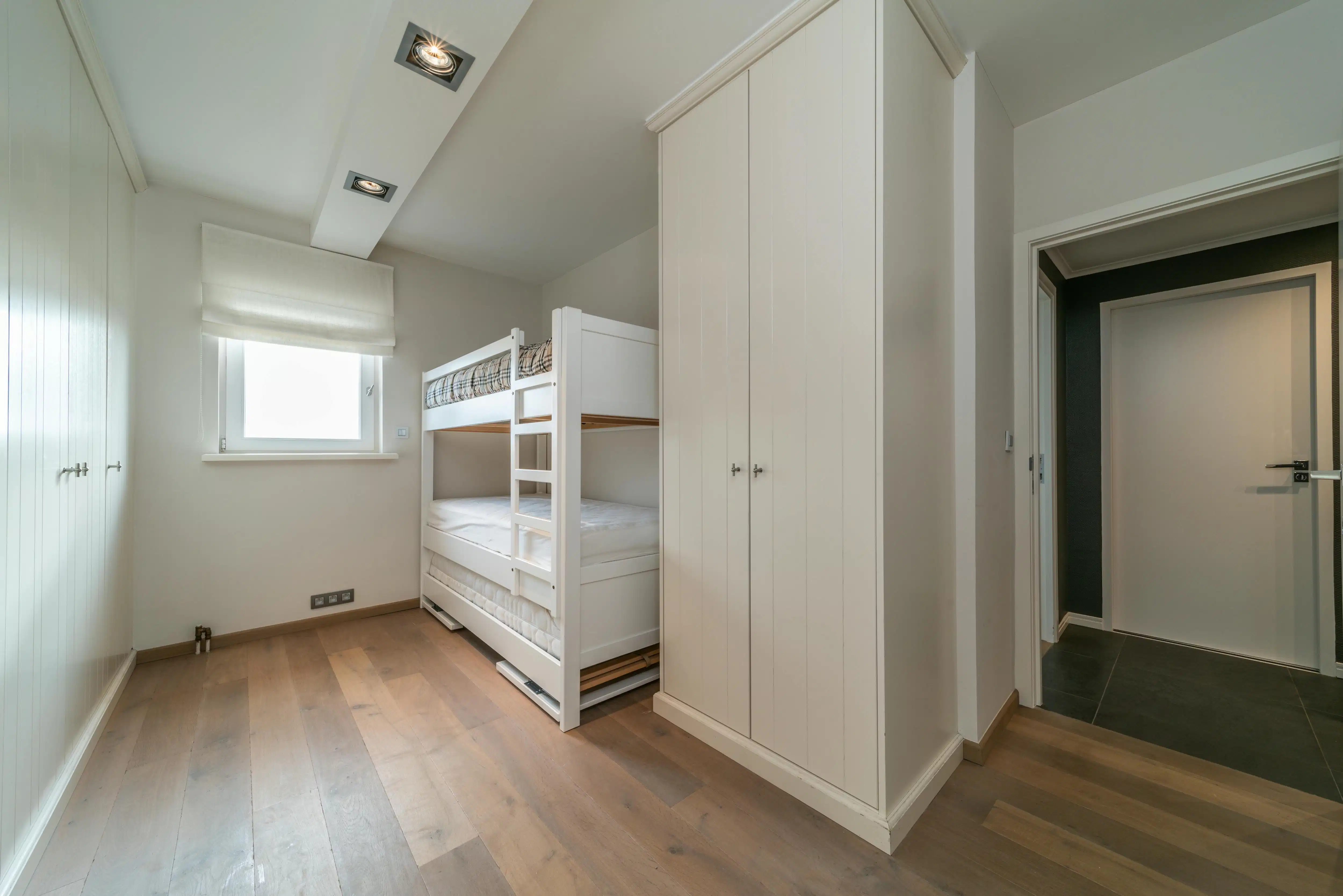 Penthouse met magnifiek zicht op de markt van De Panne foto 9