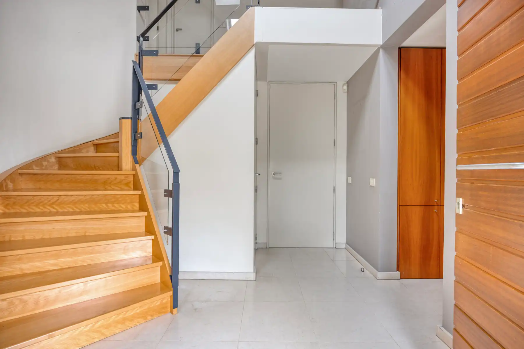 Leemans Immobiliën presenteert u  deze exclusieve villa, gelegen op een uitzonderlijke toplocatie in Asse.  foto 3