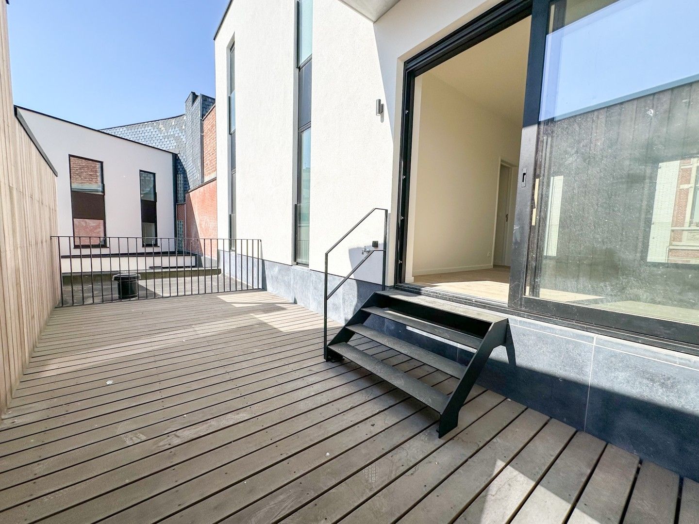 Uniek 2 slaapkamer nieuwbouwappartement te huur in het centrum van Sint-Niklaas foto 5