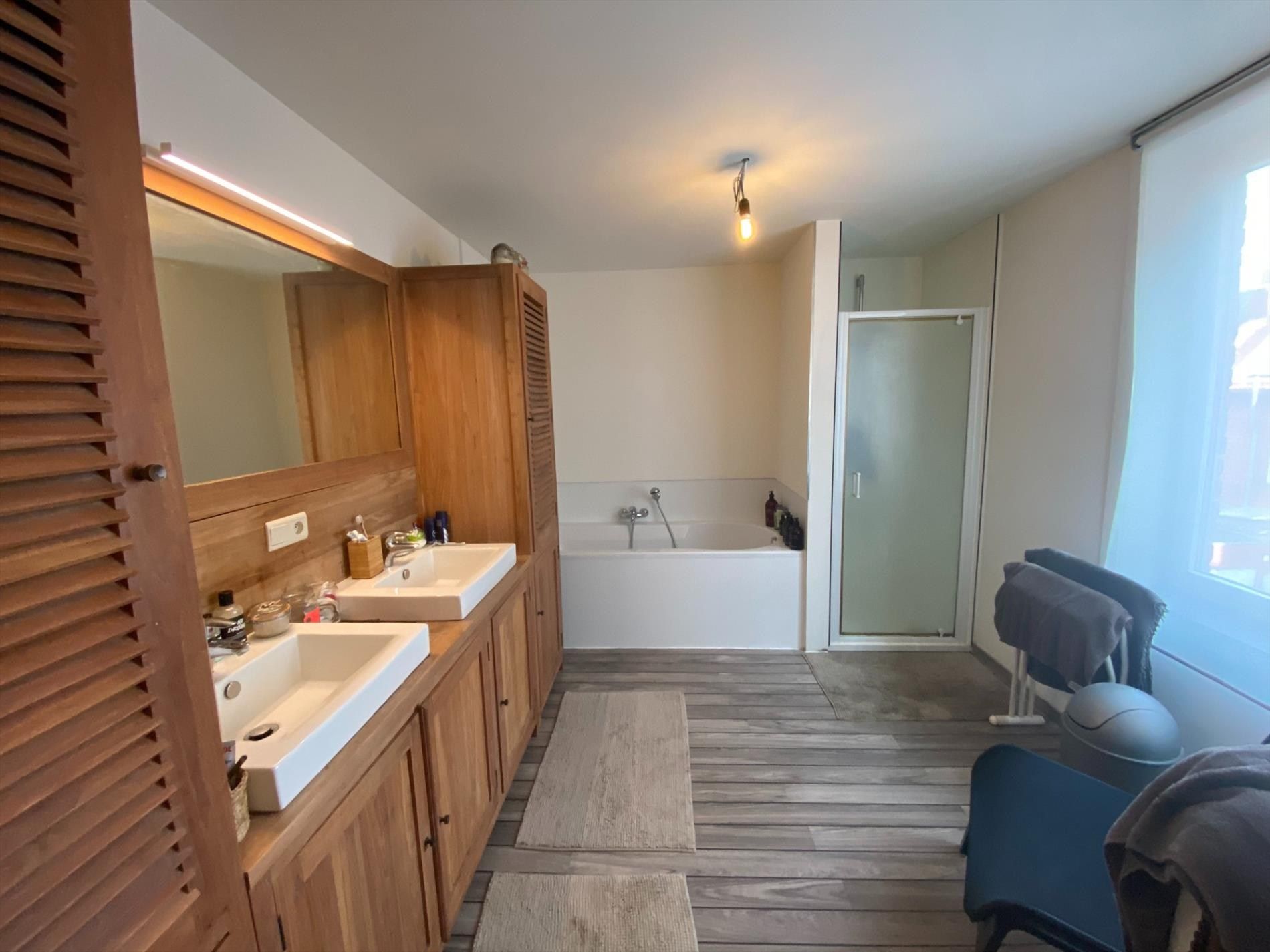Uitstekend gelegen, duplex-appartement met 3 slaapkamers en garage foto 7