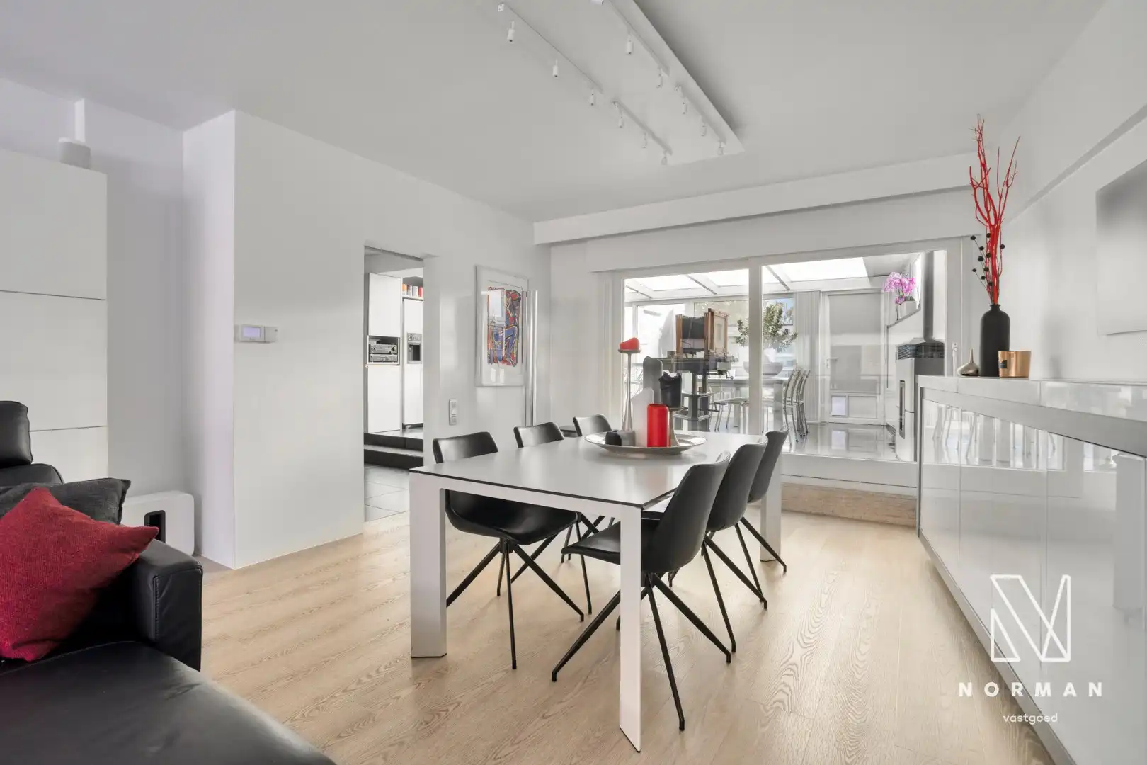 OPENDEUR 21/2 VAN 10U30 TOT 12U foto 8