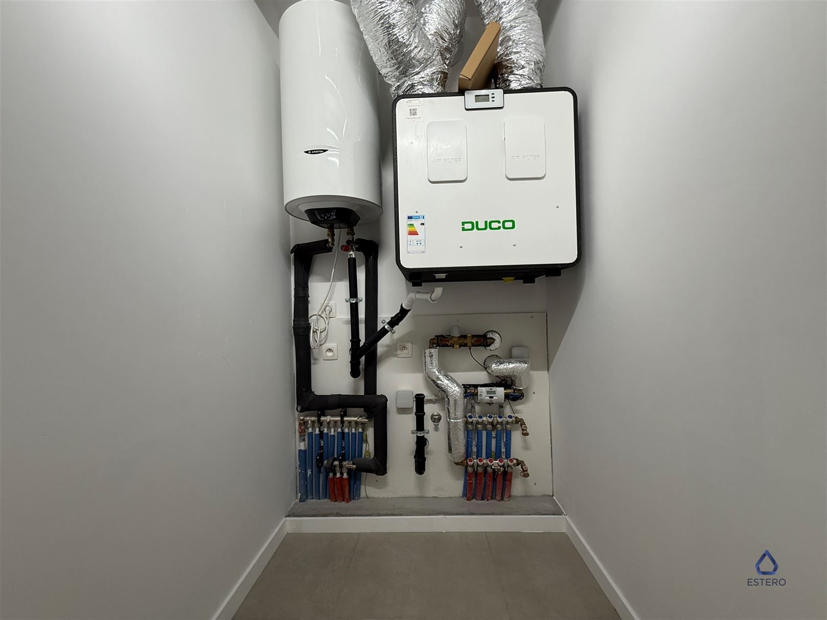 Modern nieuwbouwappt 2-SLK met terras te Tour & Taxis foto 16