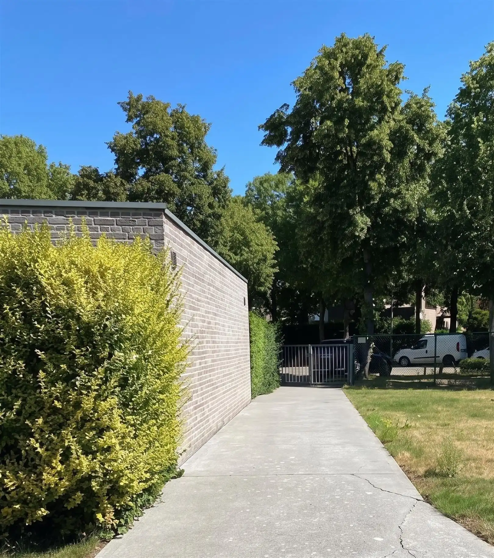 Ruime handelsruimte in het centrum van Brasschaat. foto 10