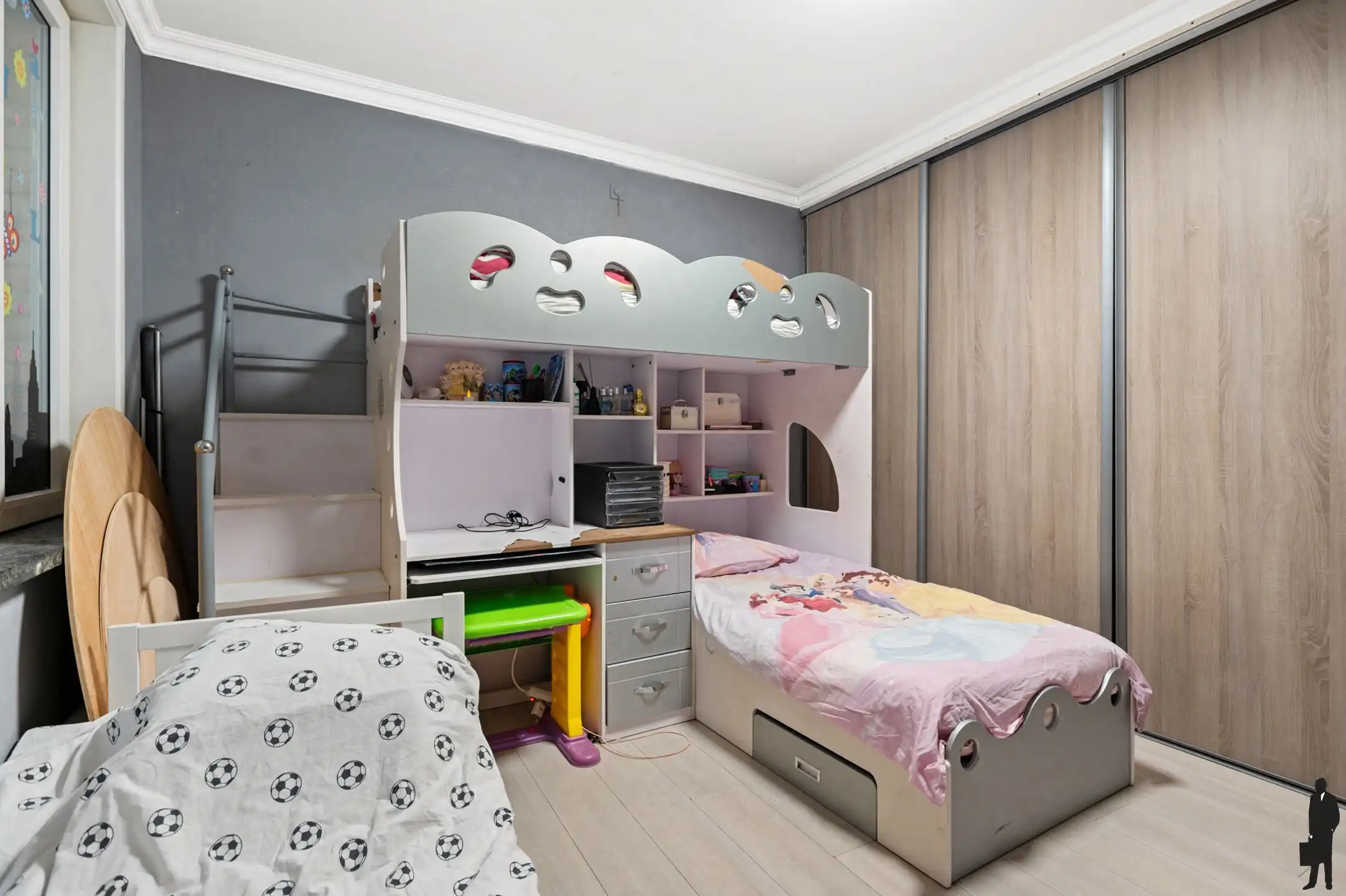 Appartementsgebouw op top-locatie te koop foto 50