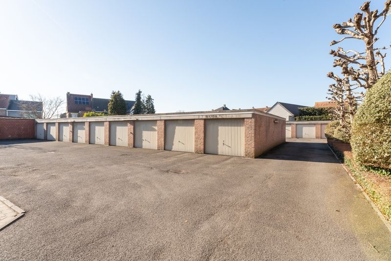Roeselare : zeer ruim en lichtrijk appartement aan de rand van het centrum met 2 slps, terras vooraan en groot terras achteraan, opp 115 m2 foto 17