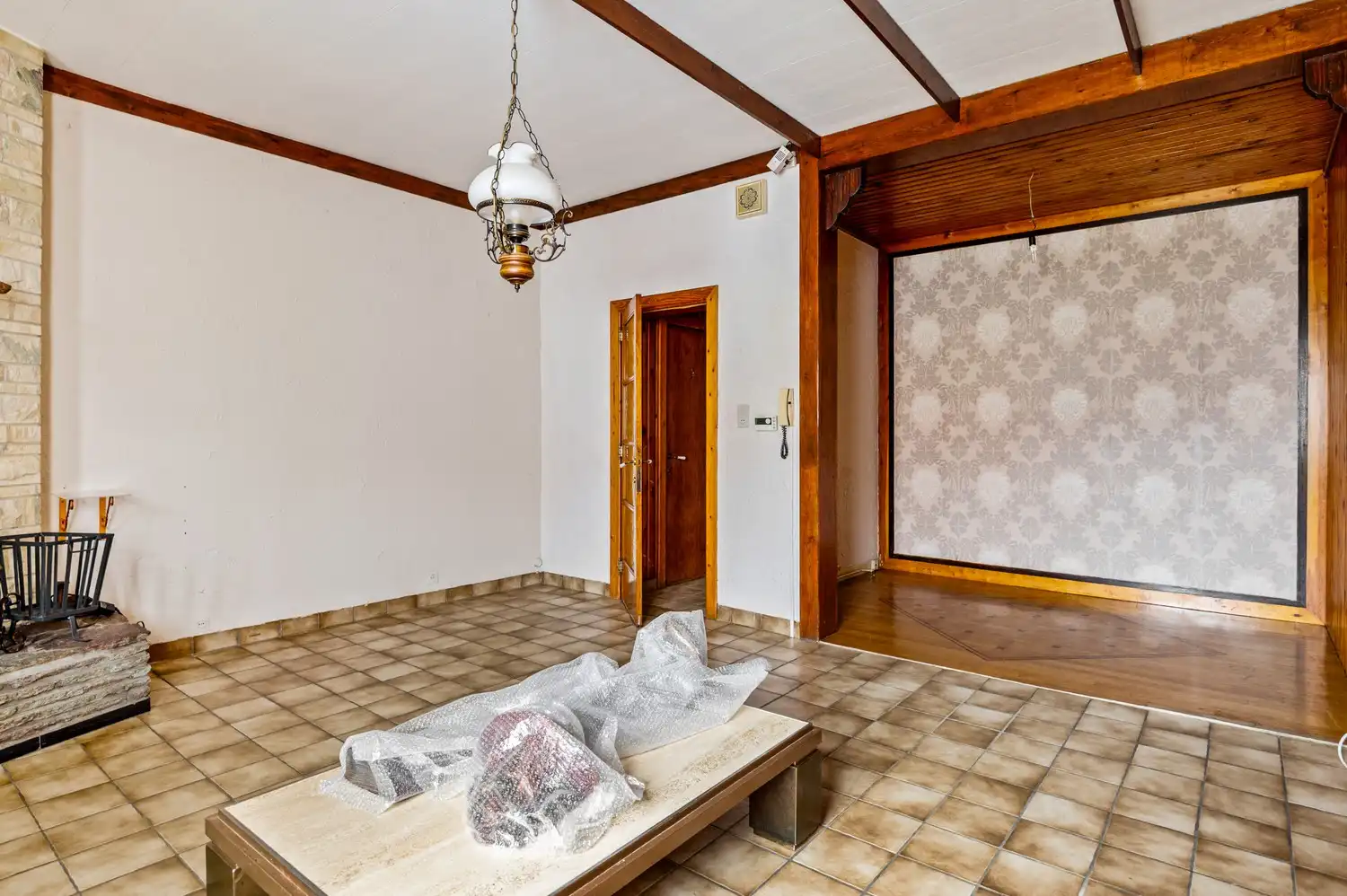 Charmante doch te renoveren woning met 2-3 slk, garage, tuin en veel potentieel vlakbij Rivierenhof! foto 6