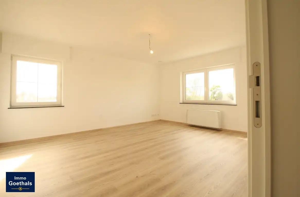 Ruime en recente pastoriewoning te huur in Zulte-Machelen foto 20