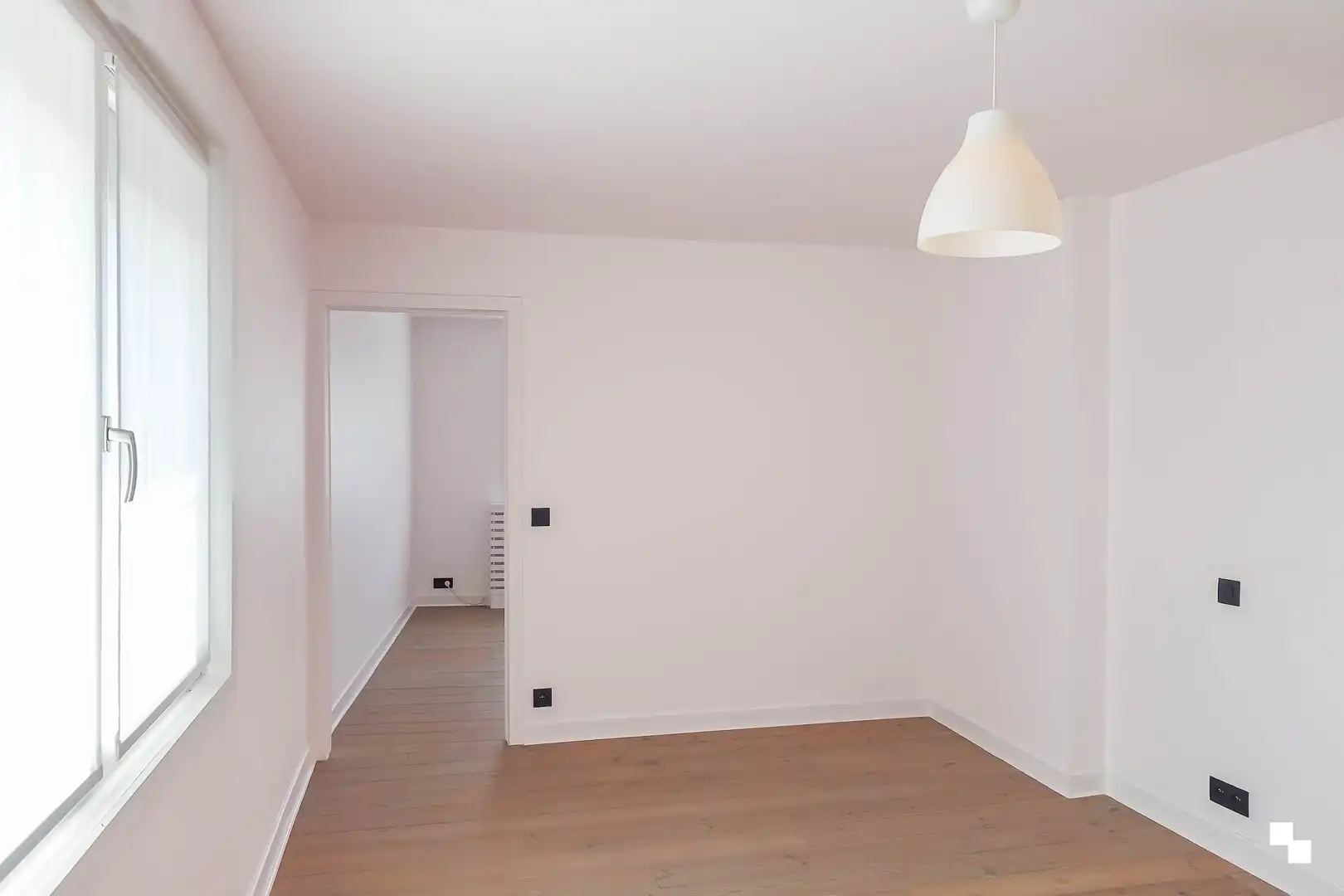 Ruime, volledig gerenoveerde woning met tuin nabij centrum Izegem foto 26
