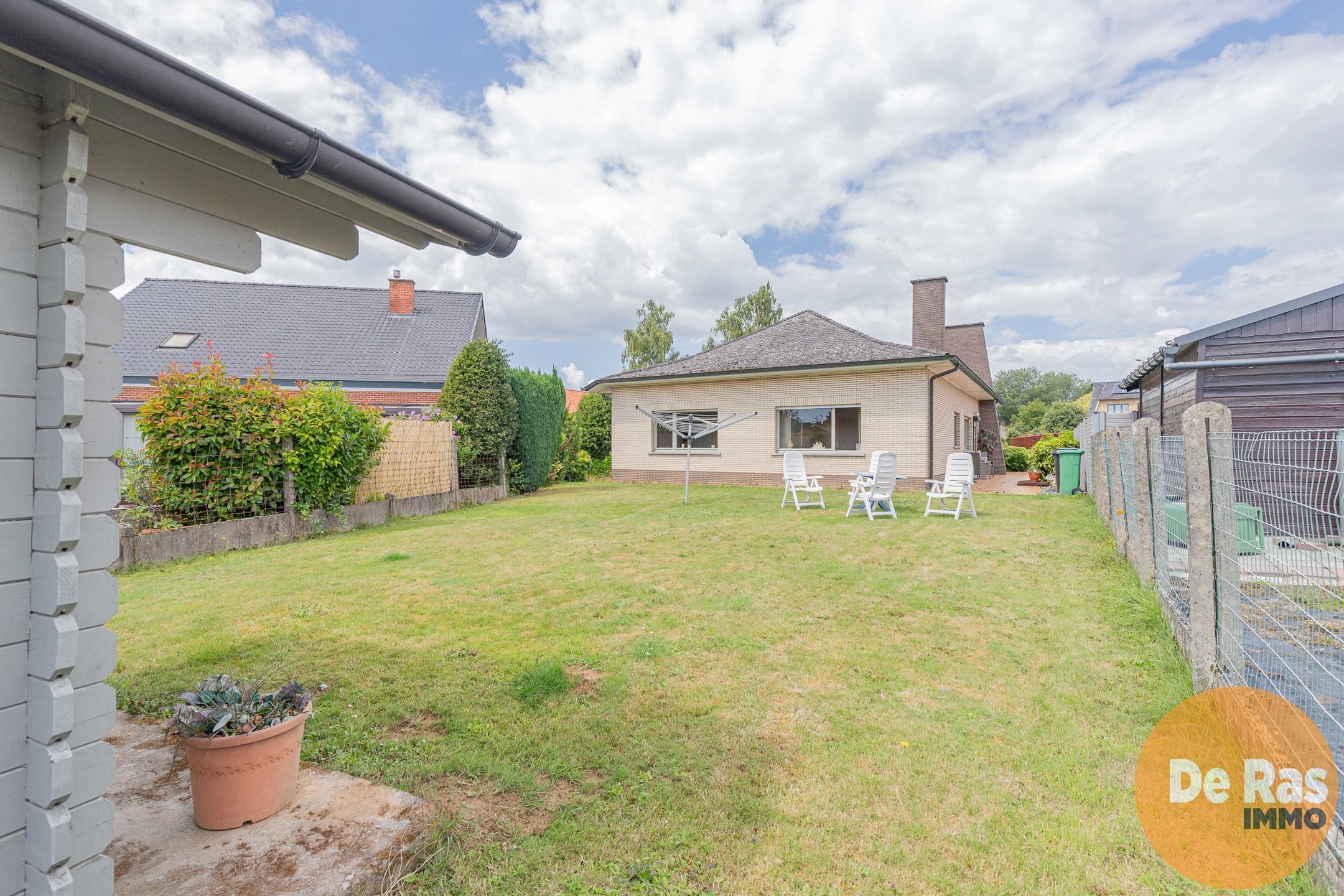 MOERBEKE - Goed onderhouden 4-gevelwoning nabij het station foto 25