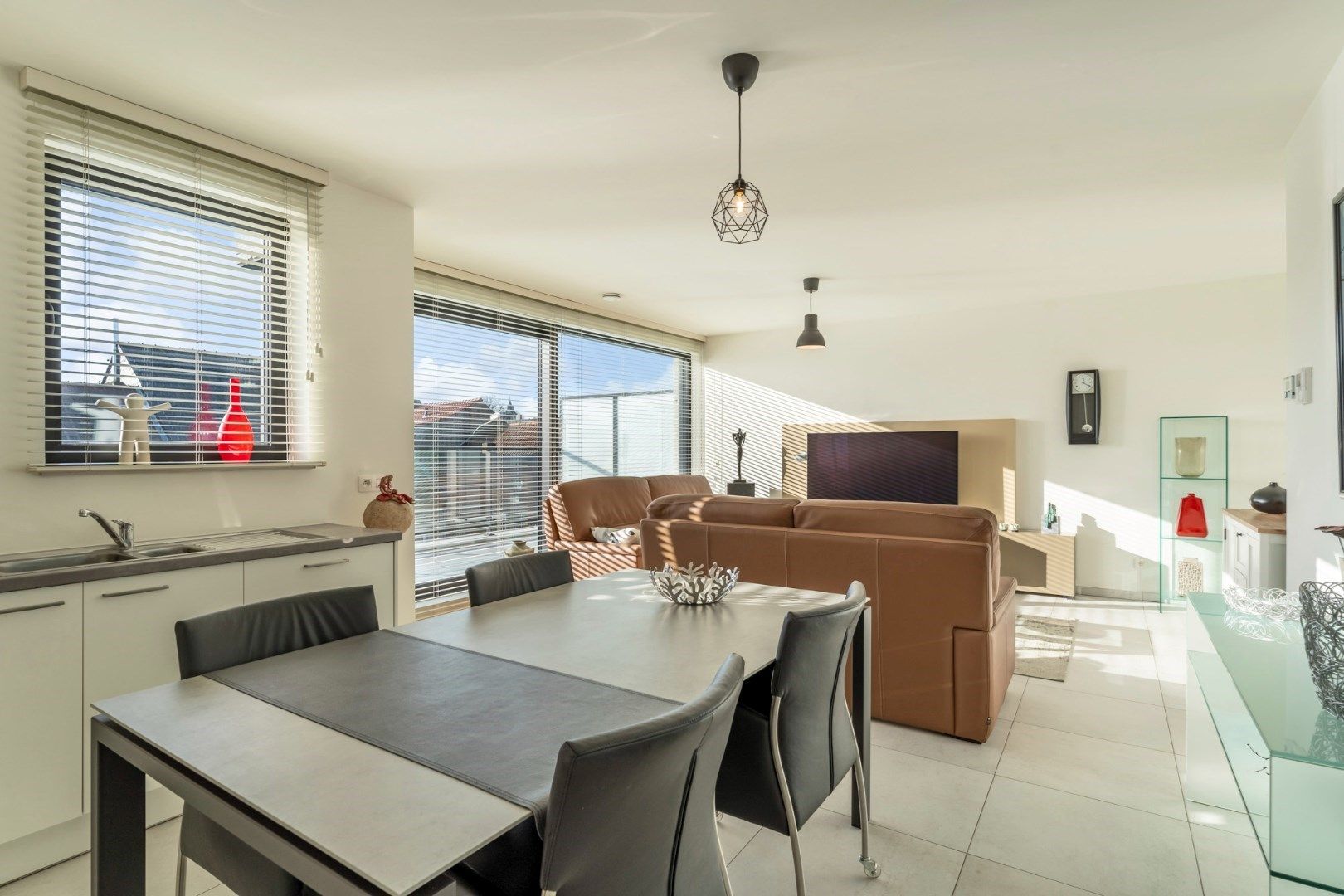 Knap hedendaags dakkappartement met ruime terrassen vlak bij het centrum foto 16