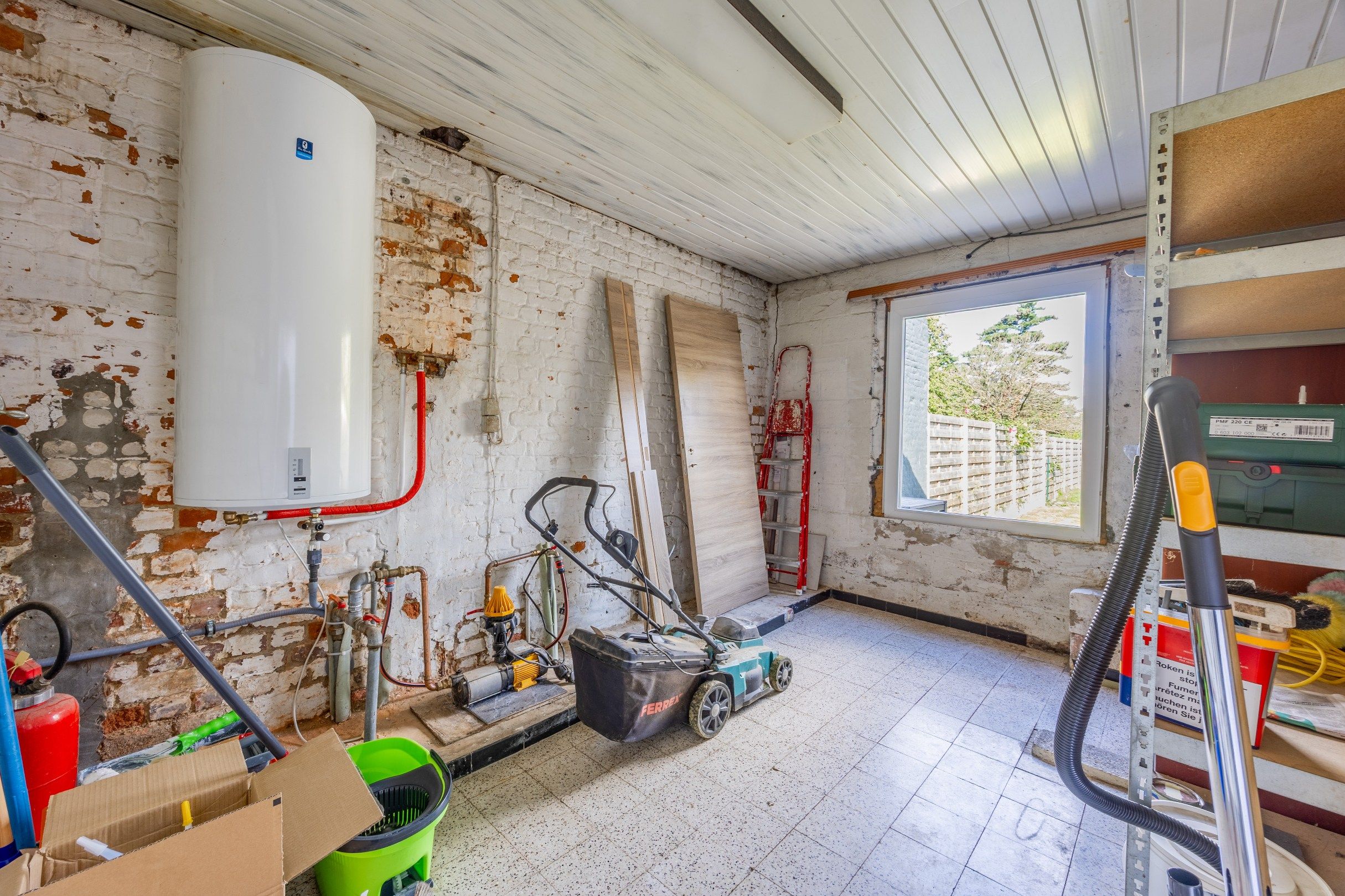 Starterswoning met drie slaapkamers en tuin foto 12