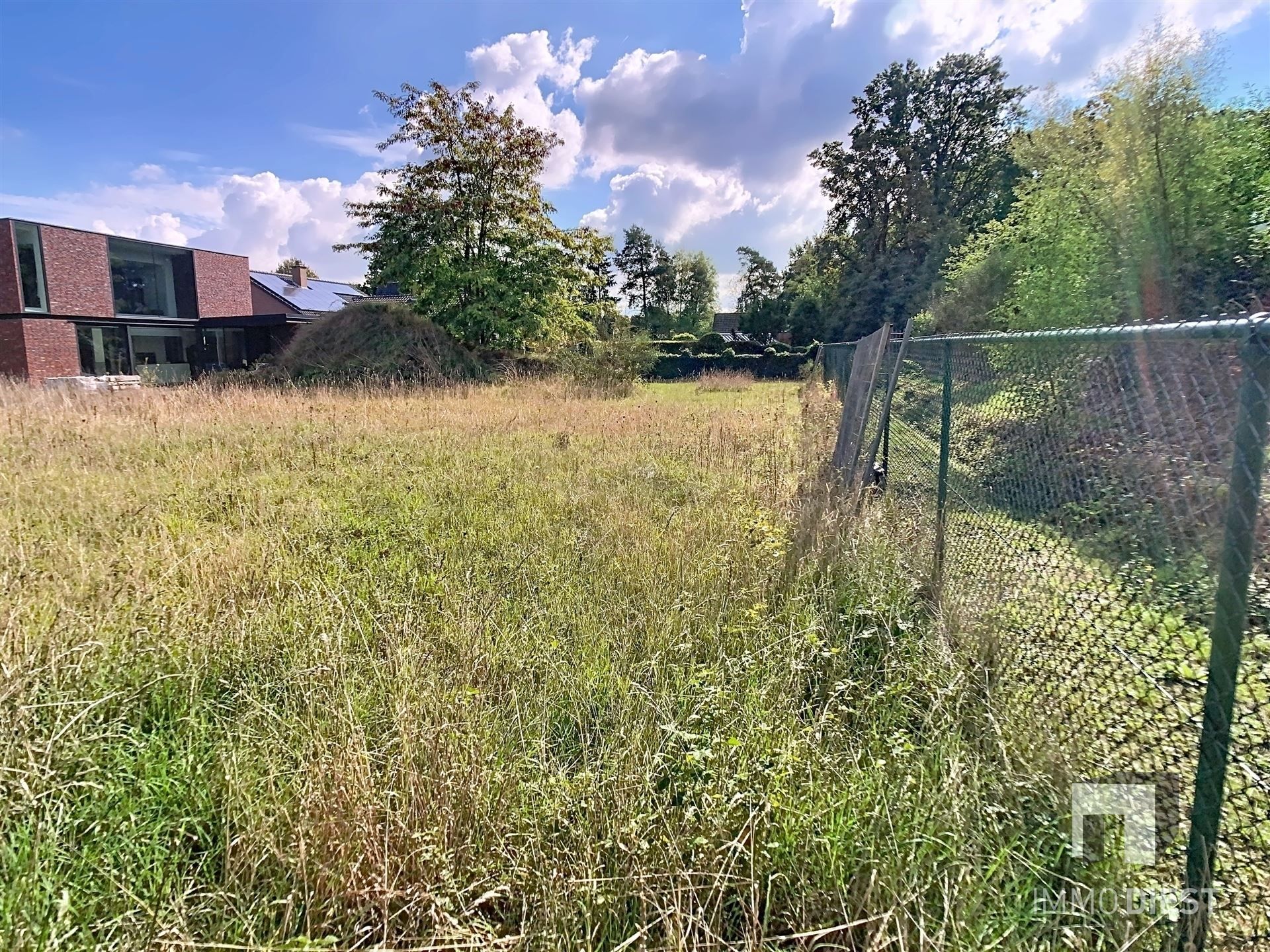 Bouwgrond in het groen met perfecte oriëntatie foto 26