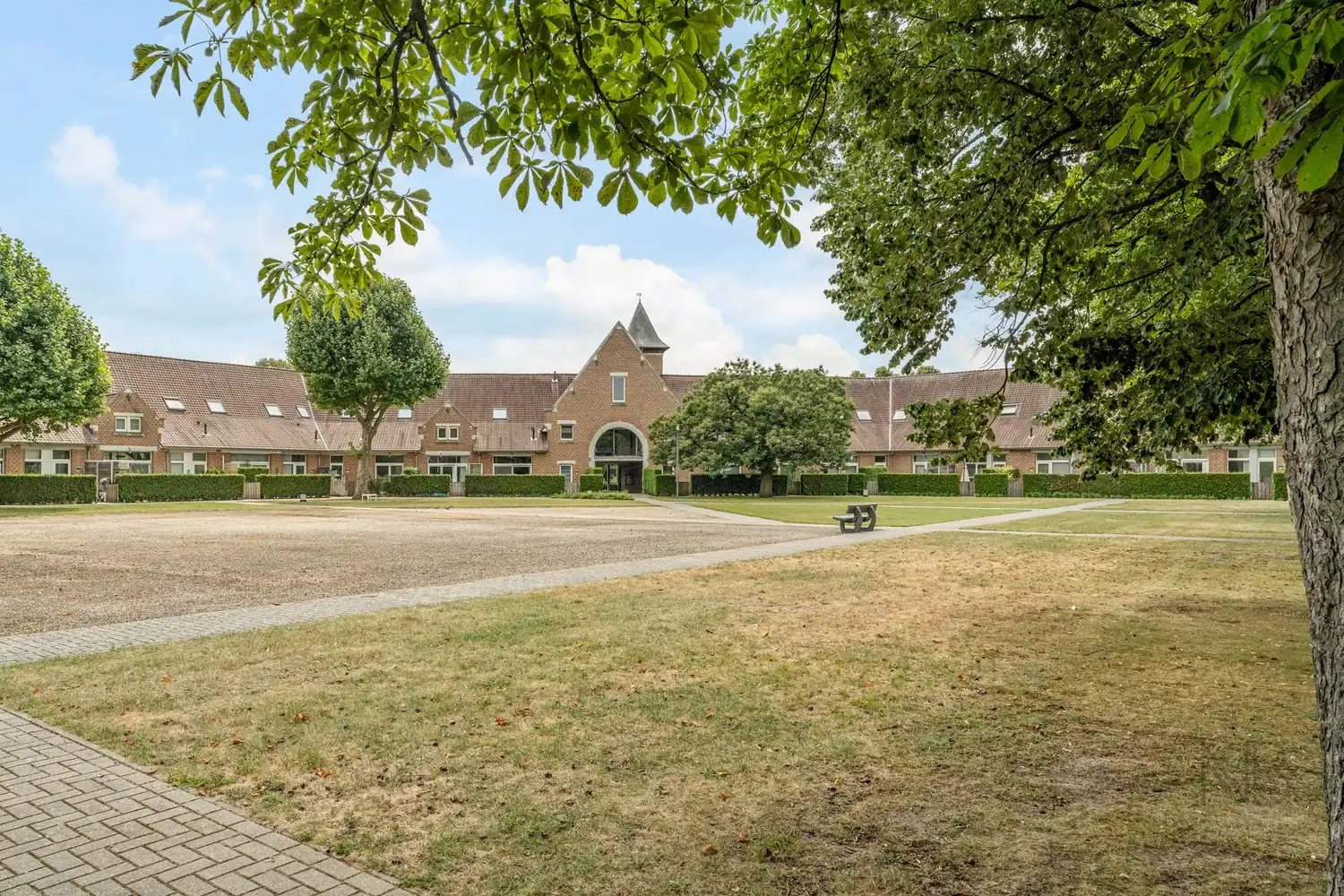 Stijlvol appartement te koop in het Sint-Janspark, Genk foto 24