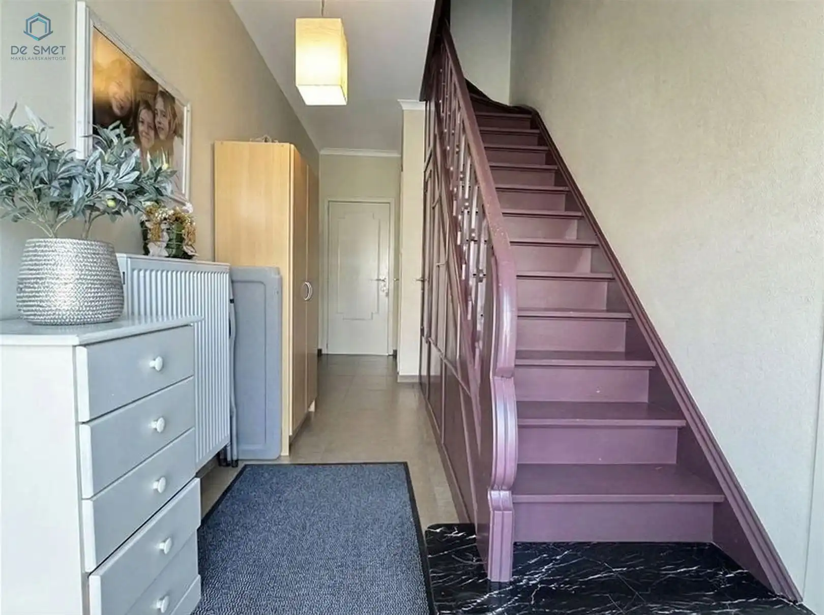 Verrassend ruime instapklare woning met 5 slaapkamers, garage en zonnepanelen! foto 8