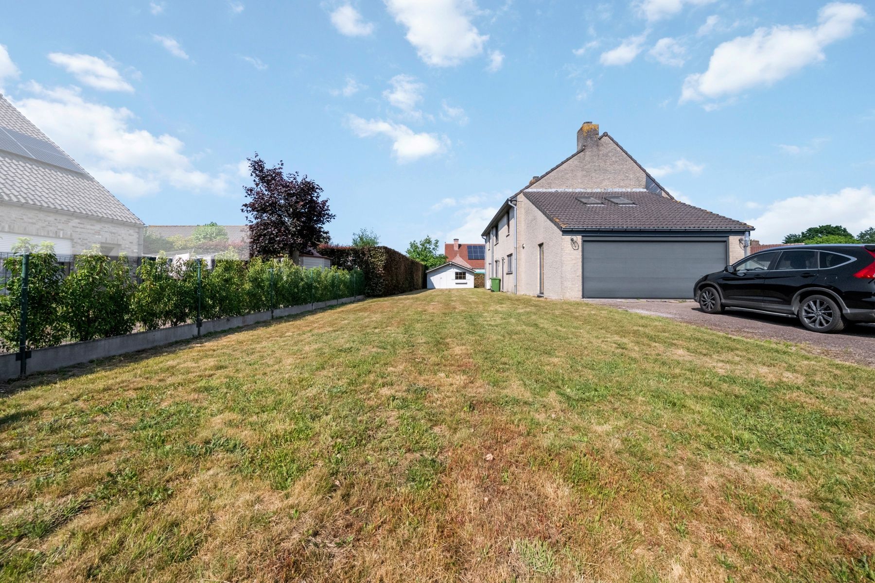 Te Sint-Kruis: Energiezuinige woning met ruimte en comfort. foto 4