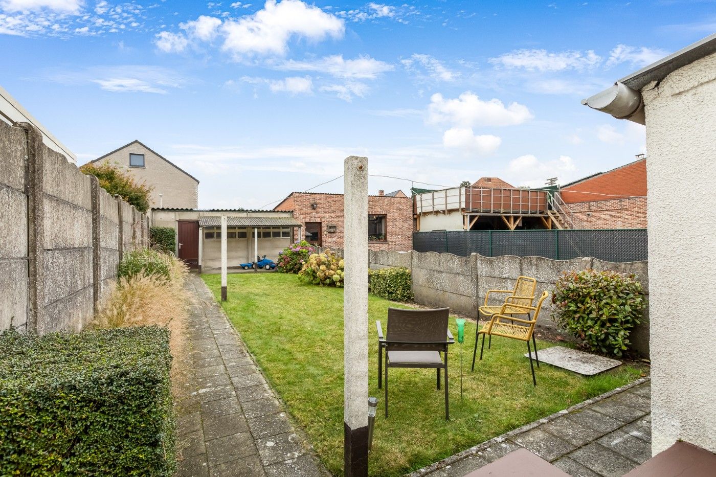 Te renoveren woning met 3 slpk., tuin en garage foto 20