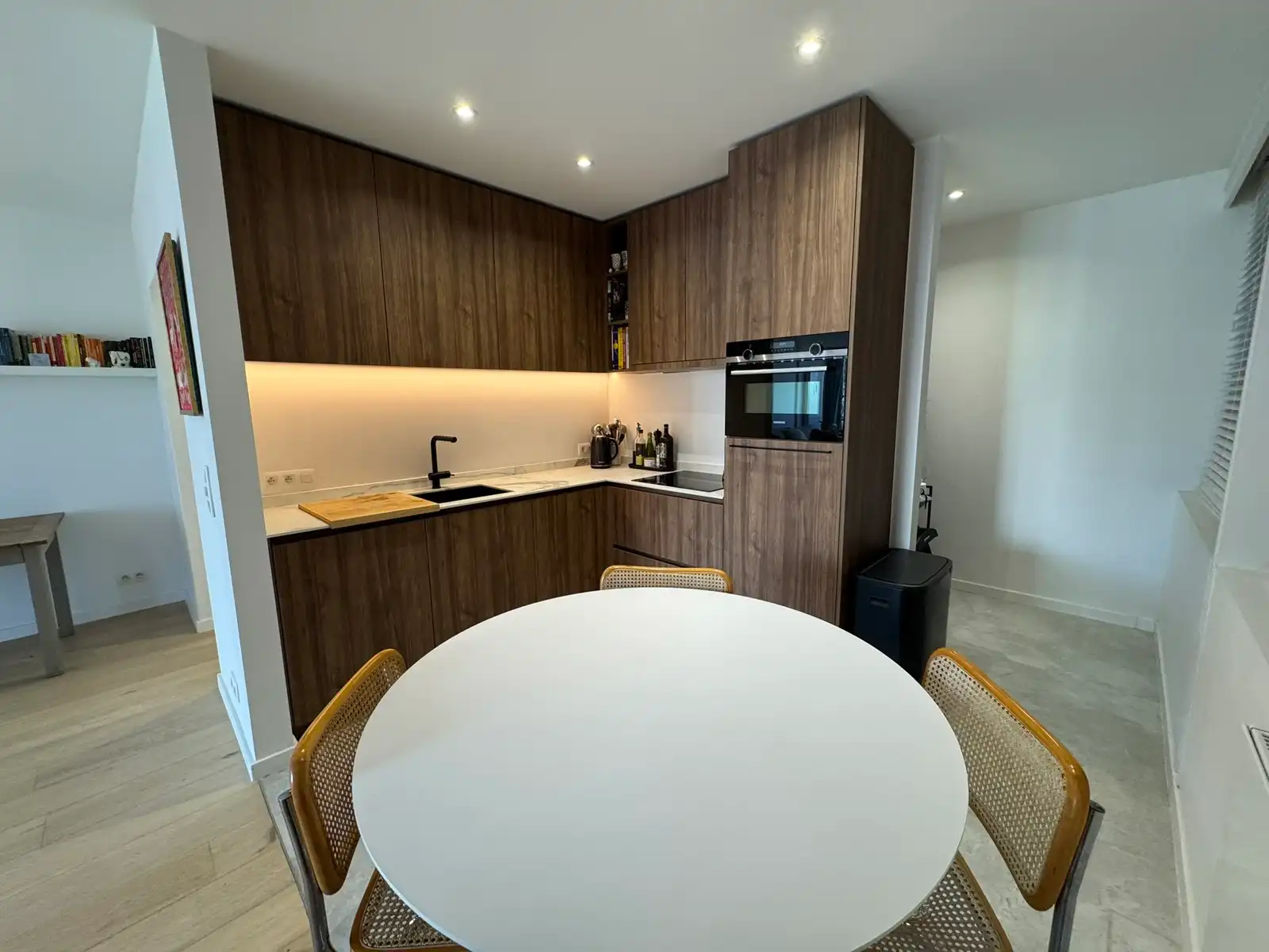 Stijlvol recent gerenoveerd appartement op toplocatie BXL foto 4